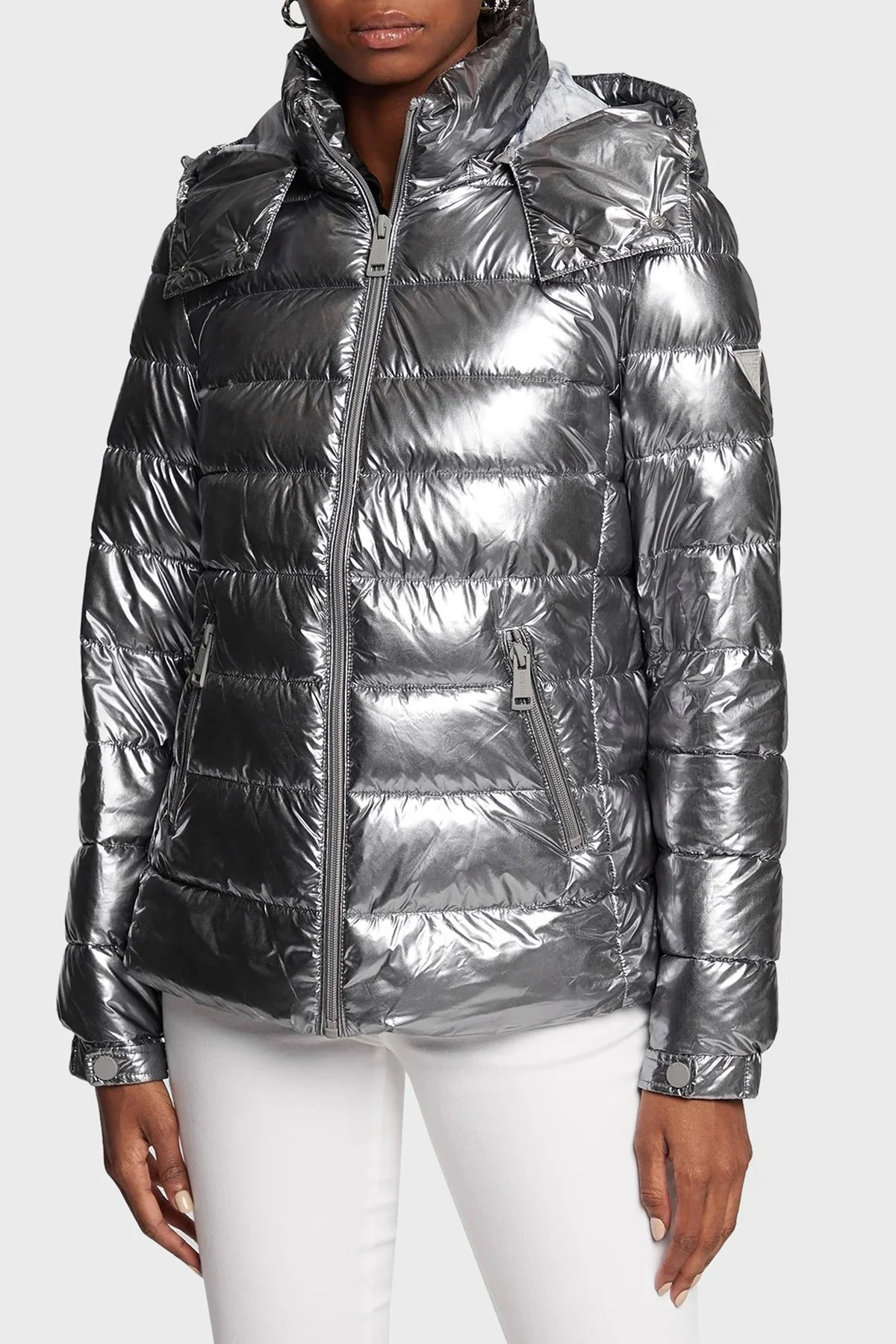 Guess Fiorenza Metal Görünümlü Kapüşonlu Regular Fit Şişme Bayan Mont W2BL26WEWC0 F9OD KOYU GRİ - 1