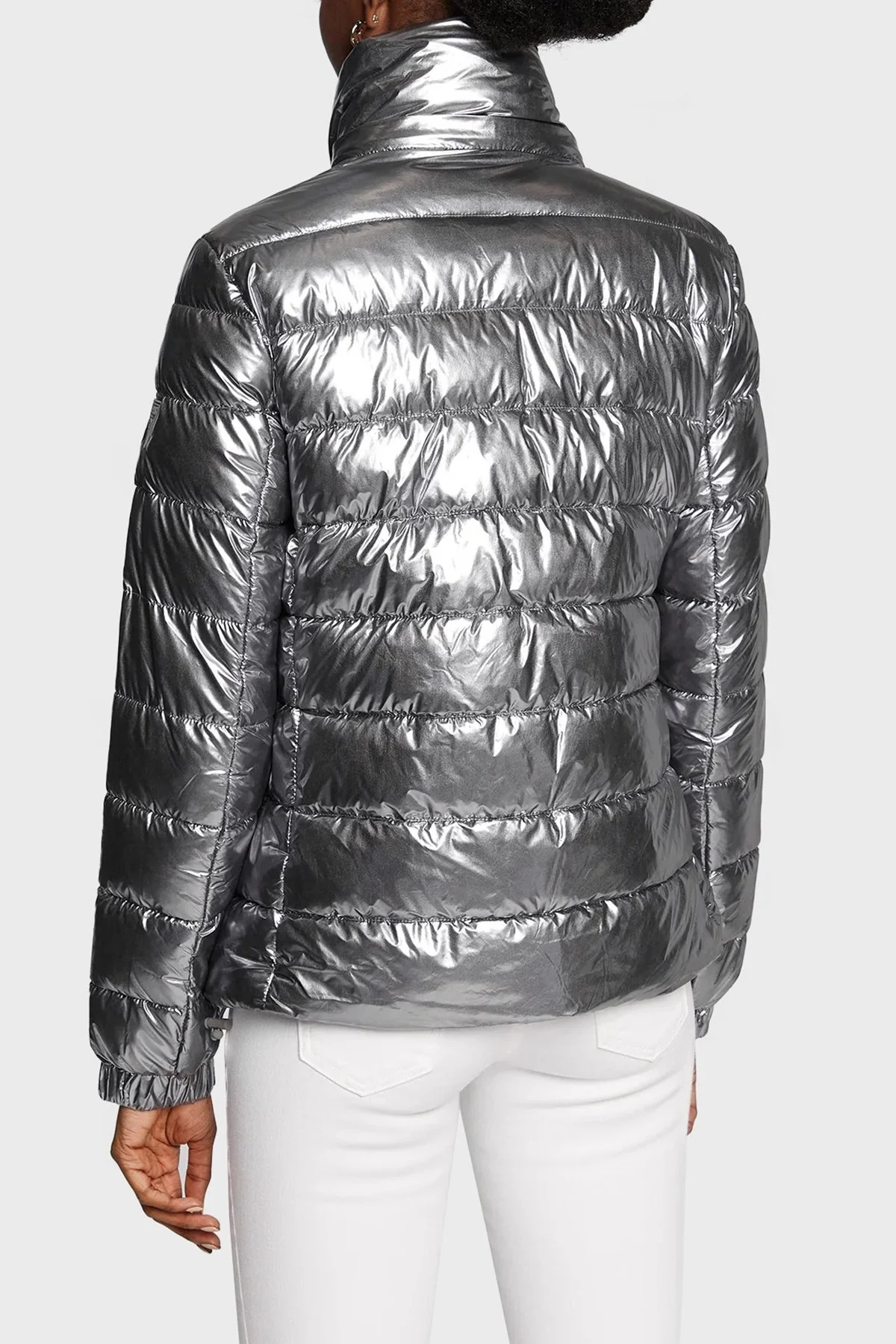 Guess Fiorenza Metal Görünümlü Kapüşonlu Regular Fit Şişme Bayan Mont W2BL26WEWC0 F9OD KOYU GRİ - 4