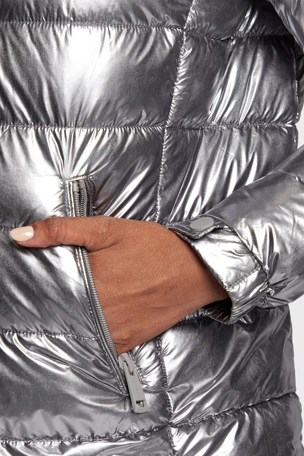 Guess Fiorenza Metal Görünümlü Kapüşonlu Regular Fit Şişme Bayan Mont W2BL26WEWC0 F9OD KOYU GRİ - 6