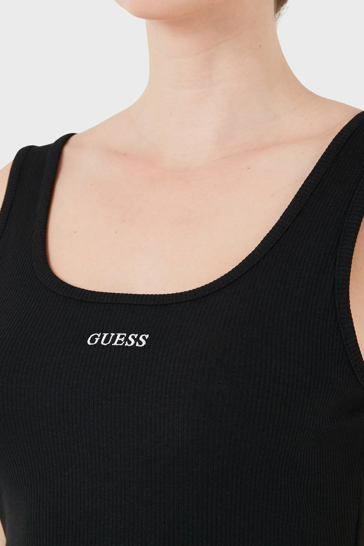 Guess Fitilli Slim Fit Yuvarlak Yaka V6GP05K2970 Kadın Top V6GP05 K2970 JBLK SİYAH - 5