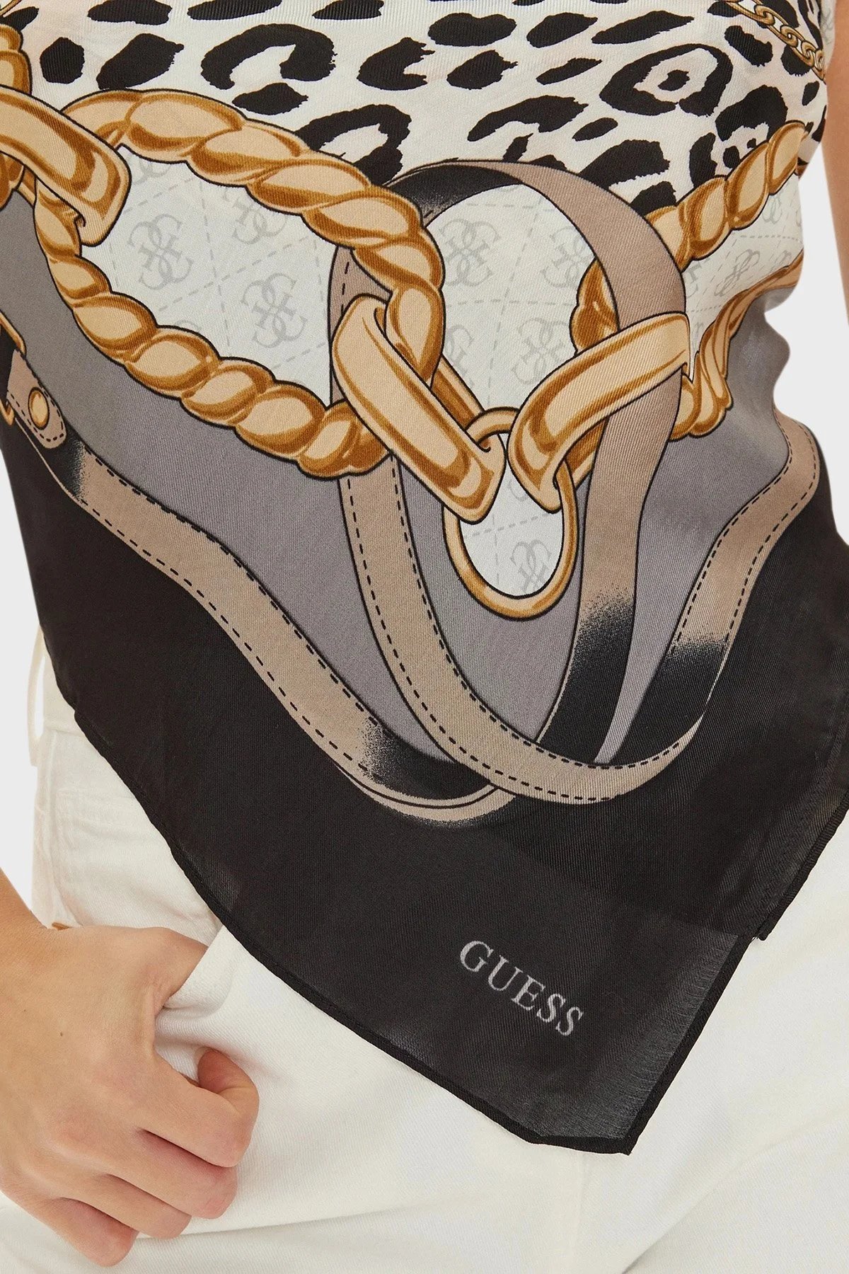 Guess Foulard Desenli 130 x 130 cm AW5226SIL30 Bayan Şal AW5226 SIL30 BLA SİYAH - 2