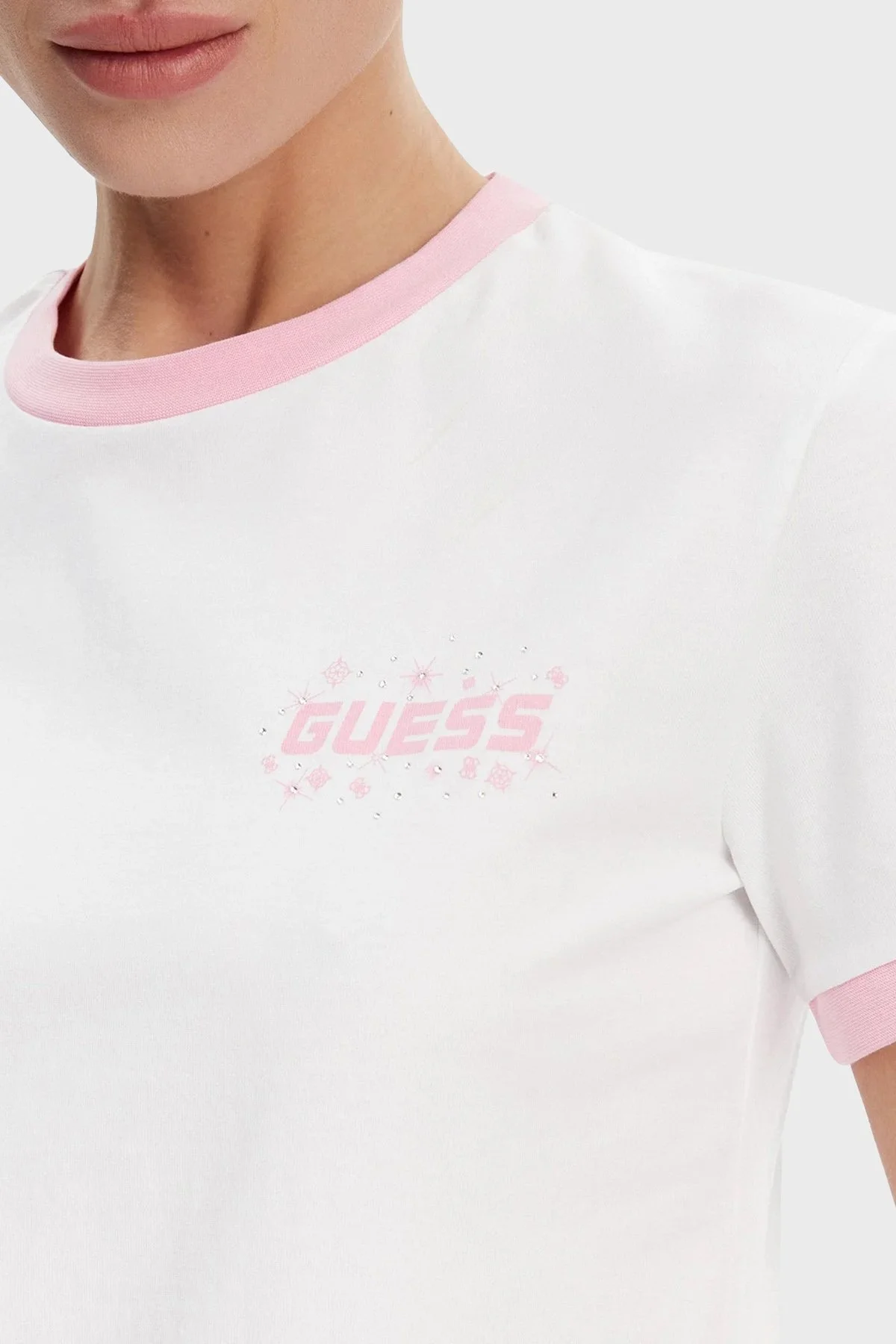 Guess Fresisa % 100 Pamuk Regular Fit Logolu V5GI11I3Z14 Bayan T Shirt V5GI11 I3Z14 G011 BEYAZ - 9