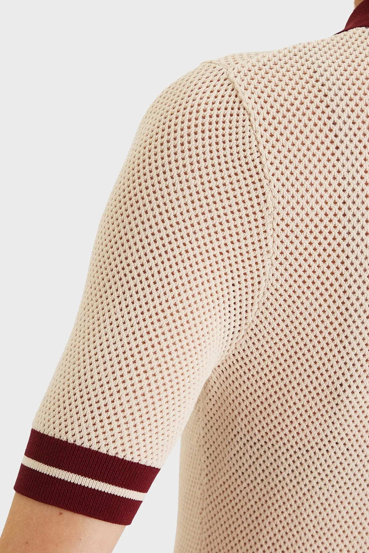 Guess Gabry Logolu Slim Fit Yarım Fermuarlı Kısa Kollu Polo Yaka V6GR04Z0725 Bayan Triko V6GR04 Z0725 G1V1 KREM - 5