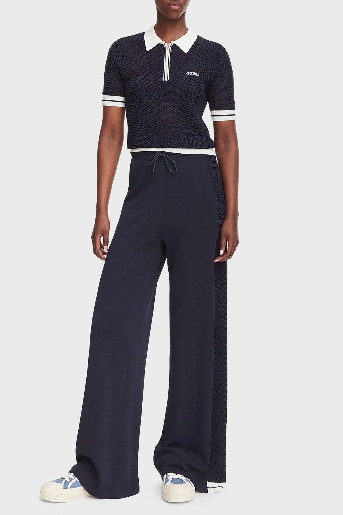 Guess Gabry Logolu Slim Fit Yarım Fermuarlı Kısa Kollu V6GR04Z0725 Kadın Polo V6GR04 Z0725 A71W Lacivert - 2