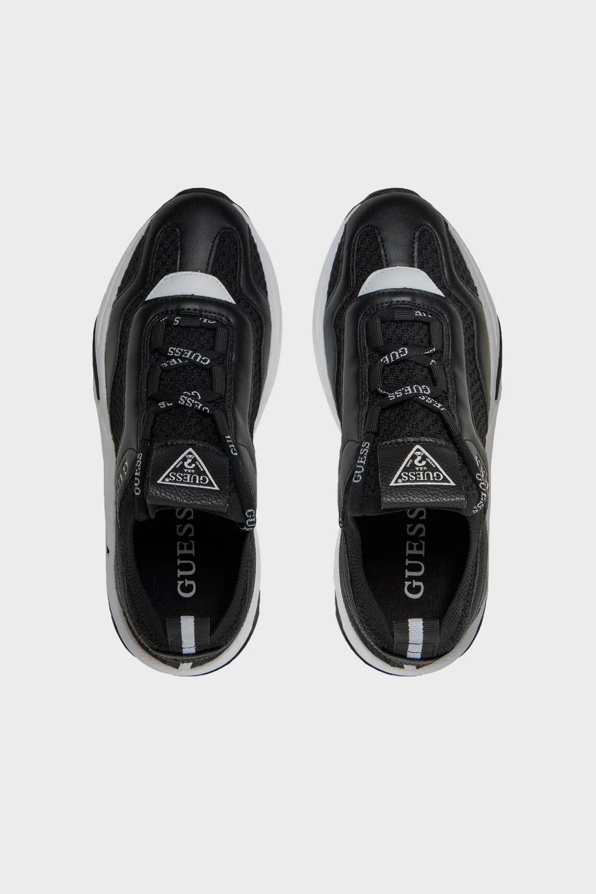 Guess Geniver2 Logolu Kalın Tabanlı Sneaker FLPGE2FAB12BLACK Bayan Ayakkabı FLPGE2 FAB12 BLACK SİYAH-BEYAZ - 4