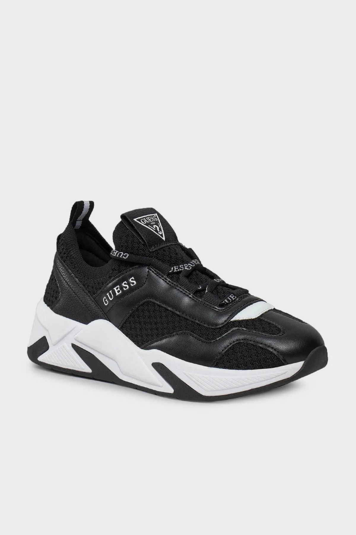 Guess Geniver2 Logolu Kalın Tabanlı Sneaker FLPGE2FAB12BLACK Bayan Ayakkabı FLPGE2 FAB12 BLACK SİYAH-BEYAZ - 6