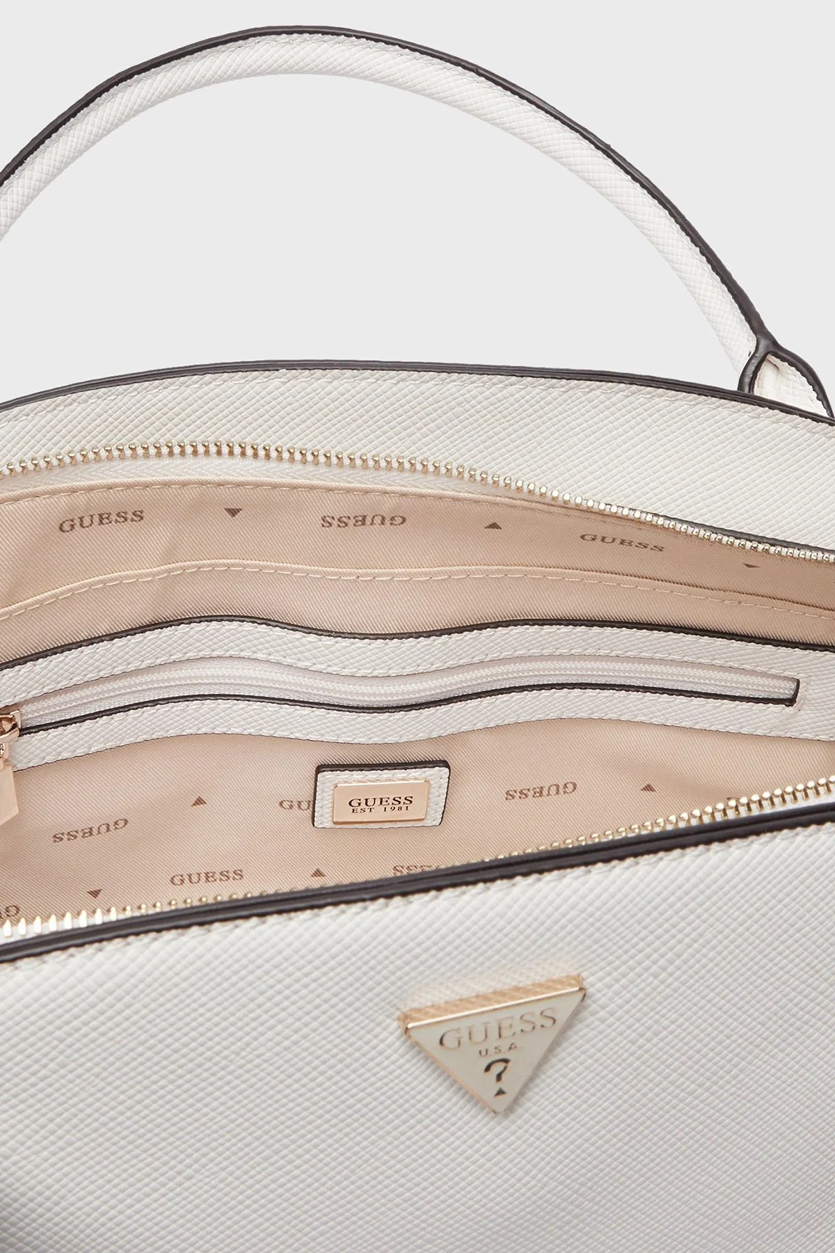 Guess Gilda Charmlı Çıkarılabilir Askılı HWZG9747060 Kadın Çanta HWZG97 47060 OFF Ekru - 5