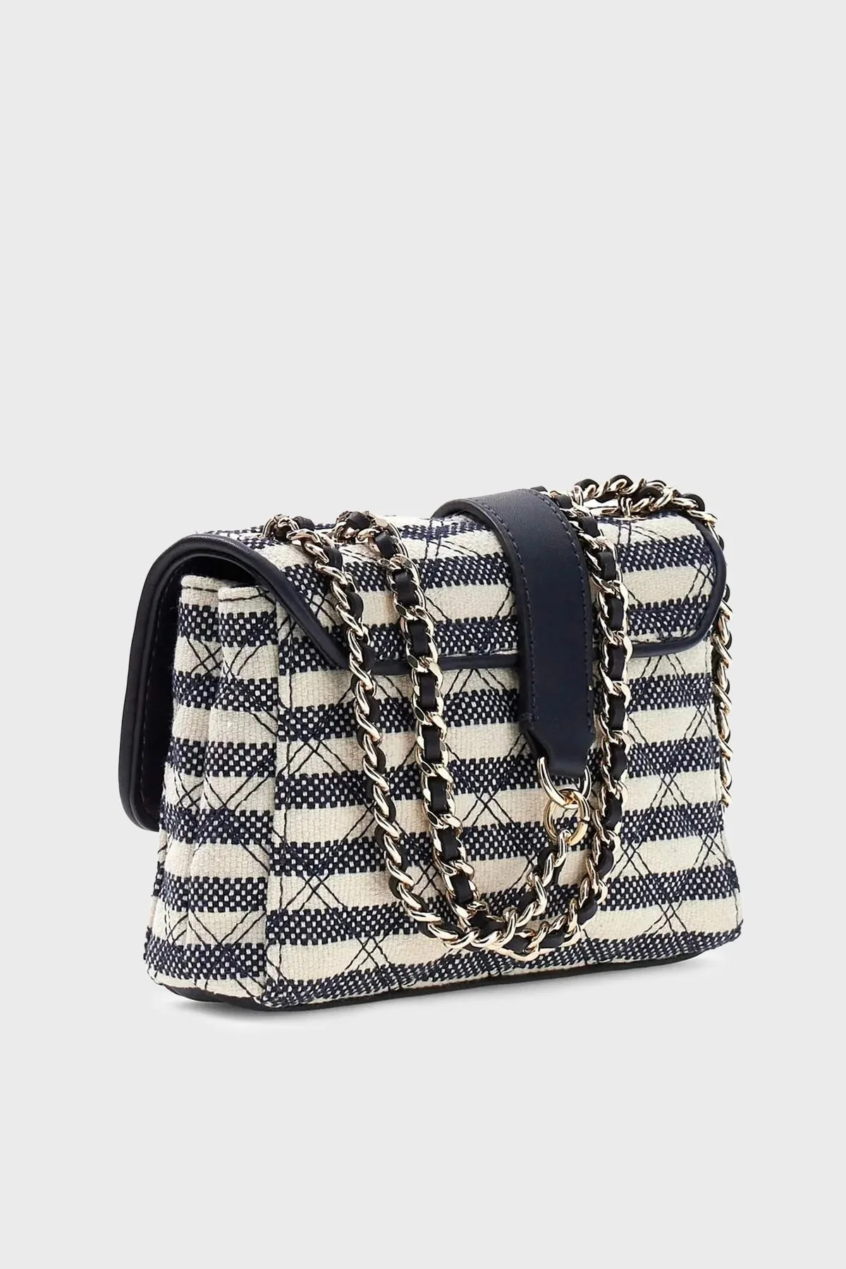 Guess Giully Ii Logolu Zincir Askılı HWAG9673740 Bayan Çanta HWAG96 73740 NML LACİVERT-BEJ - 2