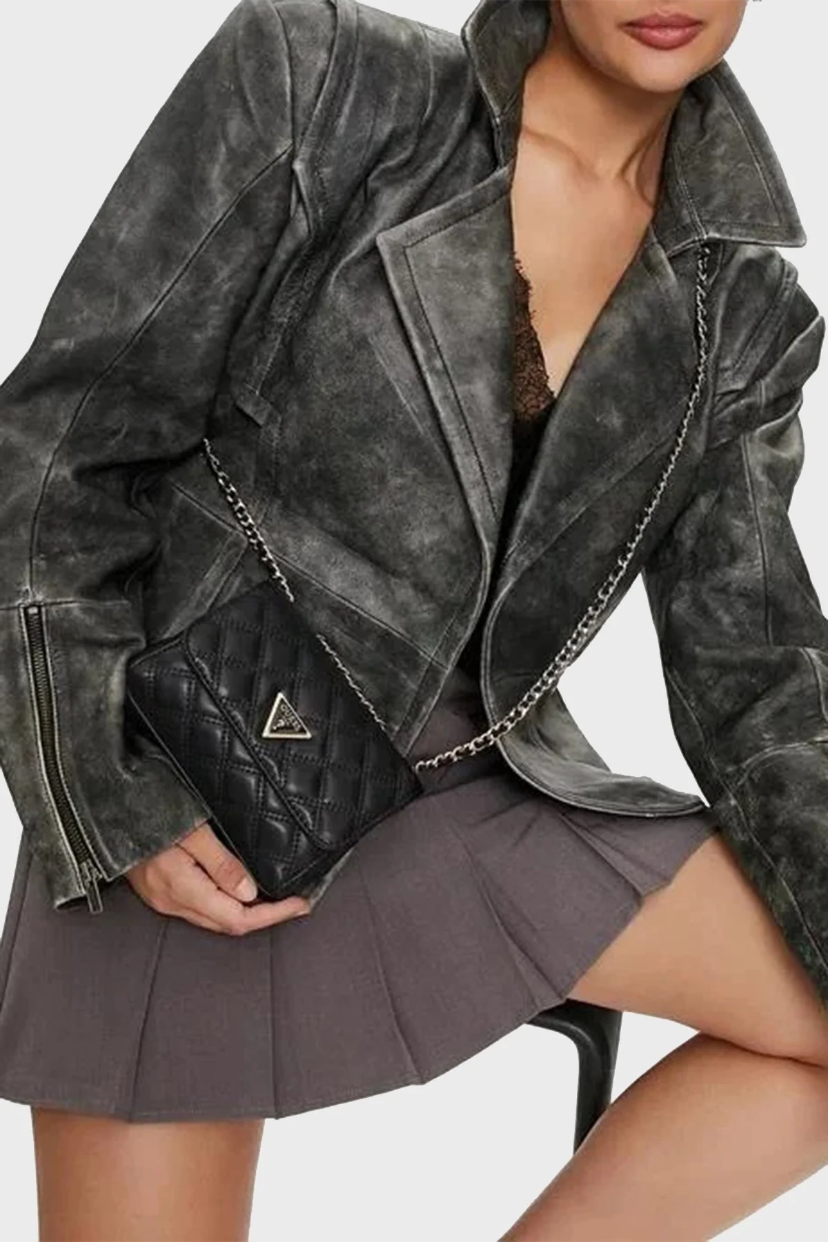 Guess Giully Kapitoneli Zincir Askılı Mini HWQG8748740 Bayan Çanta HWQG87 48740 BLA SİYAH - 8