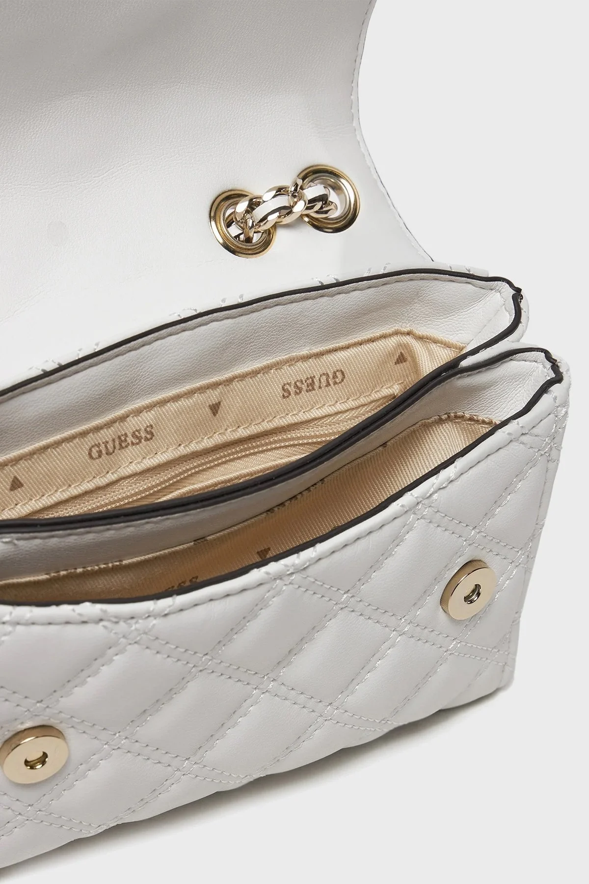 Guess Giully Kapitoneli Zincir Askılı Mini HWQG8748740 Bayan Çanta HWQG87 48740 WHI BEYAZ - 5