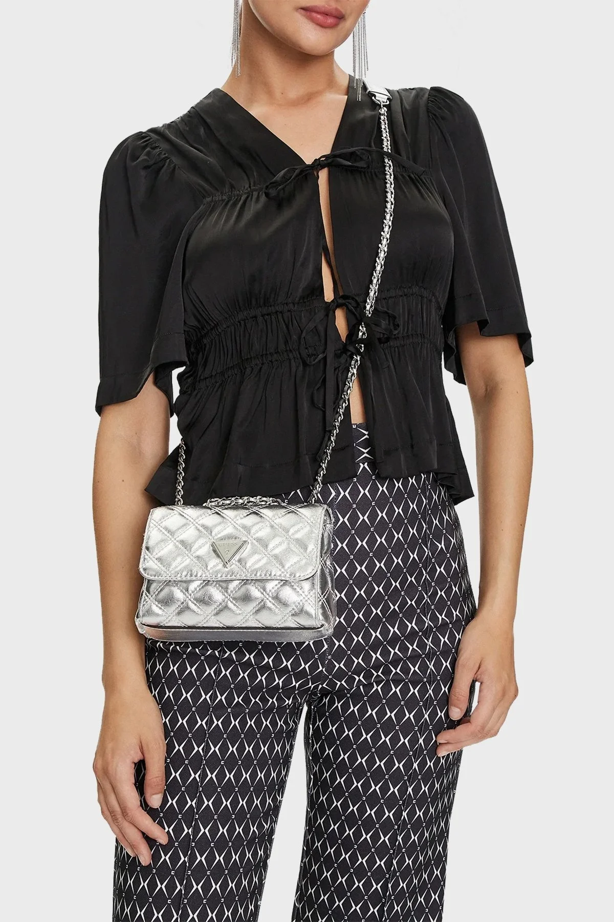 Guess Giully Logolu HWQV874874 Bayan Çanta HWQV87 48740 SIL GÜMÜŞ - 2