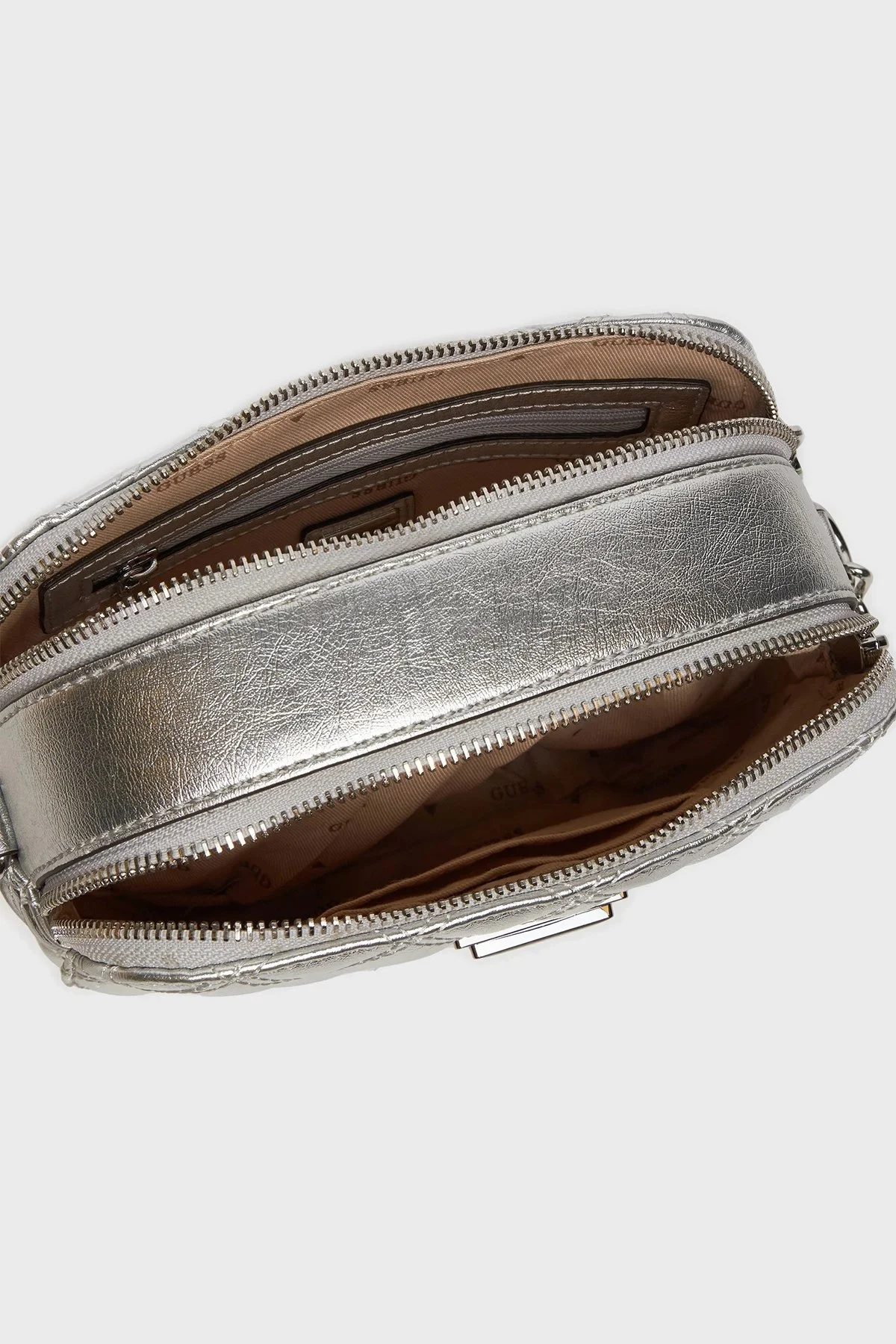 Guess Giully Logolu Omuz Askılı HWQV874814 Bayan Çanta HWQV87 48140 SIL GÜMÜŞ - 6