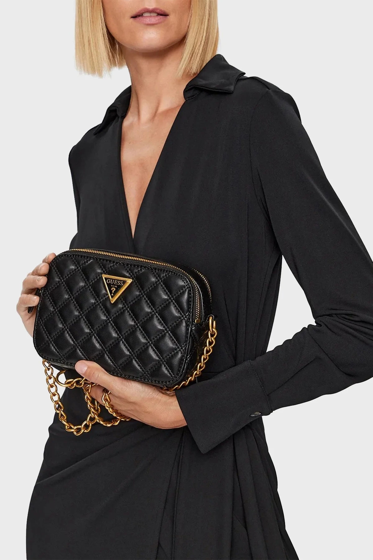 Guess Giully Logolu Zincir Askılı Kapitone Bayan Çanta HWQA8748140 BLA SİYAH - 2