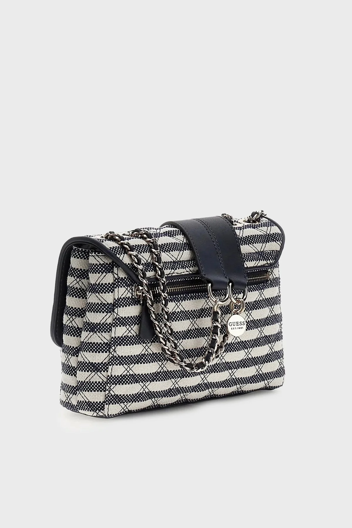 Guess Giully Logolu Zincir Askılı sı HWAG9673200 Bayan Çanta HWAG96 73200 NML LACİVERT BEYAZ - 2