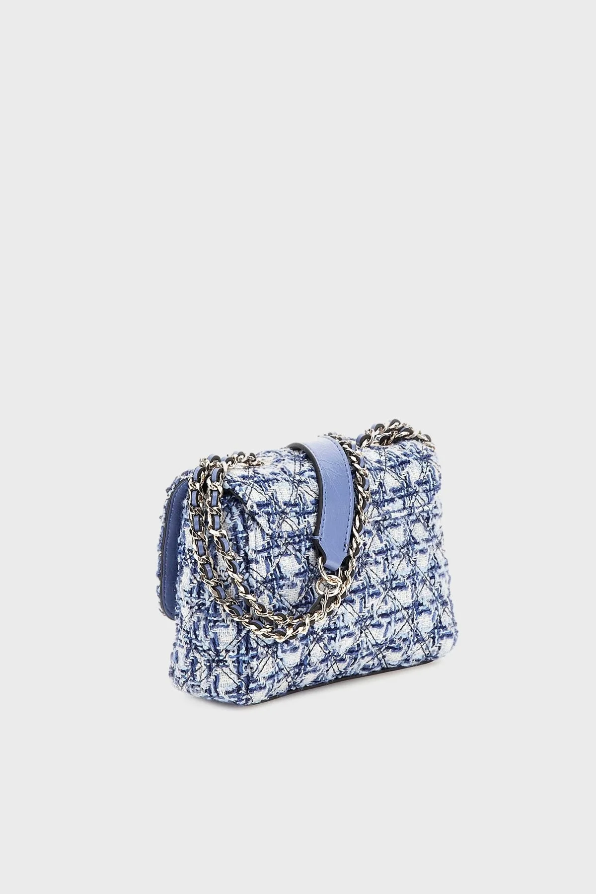 Guess Giully Logolu Zincir Askılı Tüvit HWAS8748200 Bayan Çanta HWAS87 48200 STU MAVİ - 6