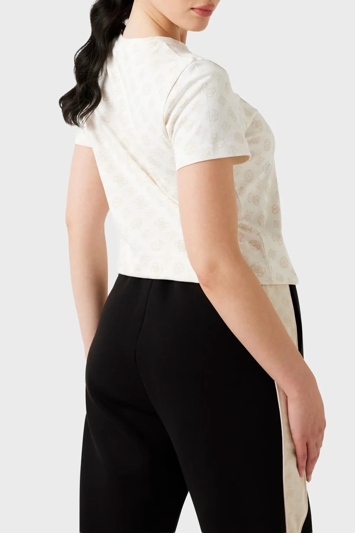 Guess Gloria 4G Logo Baskılı Pamuklu Regular Fit Bisiklet Yaka V5YI04I3Z14 Bayan T Shirt V5YI04 I3Z14 P0JN BEYAZ - 3