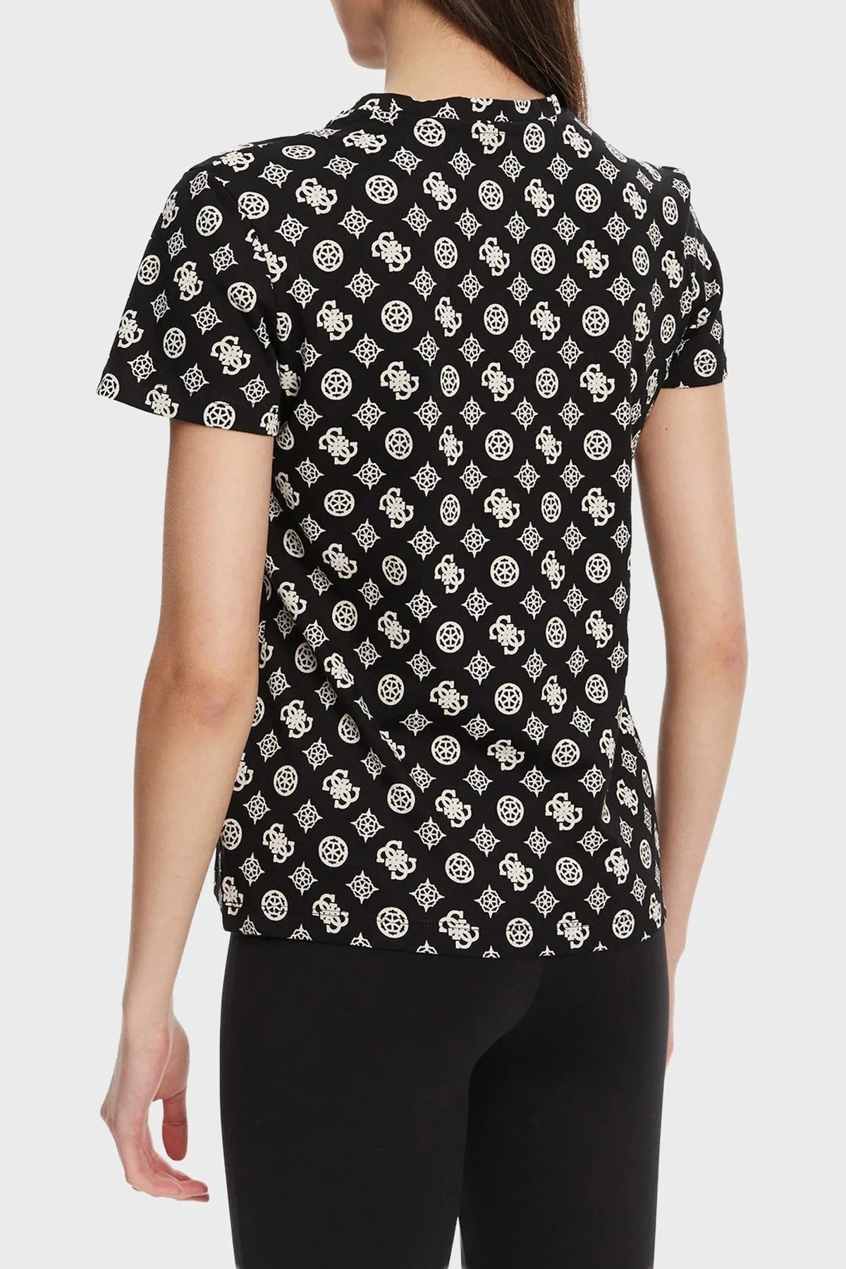 Guess Gloria 4G Logo Baskılı Pamuklu Regular Fit Bisiklet Yaka V5YI04I3Z14 Bayan T Shirt V5YI04 I3Z14 PJ1Q SİYAH - 3