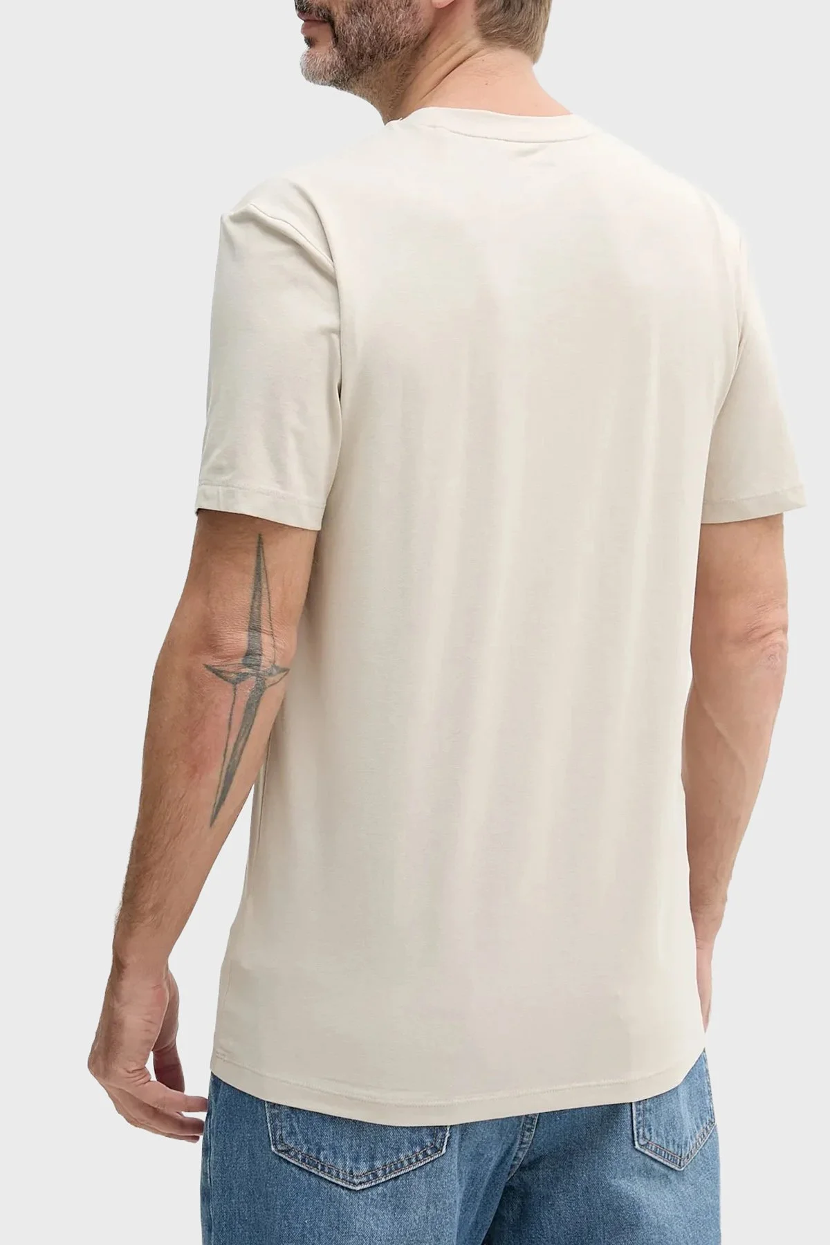 Guess Hedley Pamuklu Regular Fit Bisiklet Yaka Z2YI12JR06K Erkek T Shirt Z2YI12 JR06K A004 Beyaz - 3