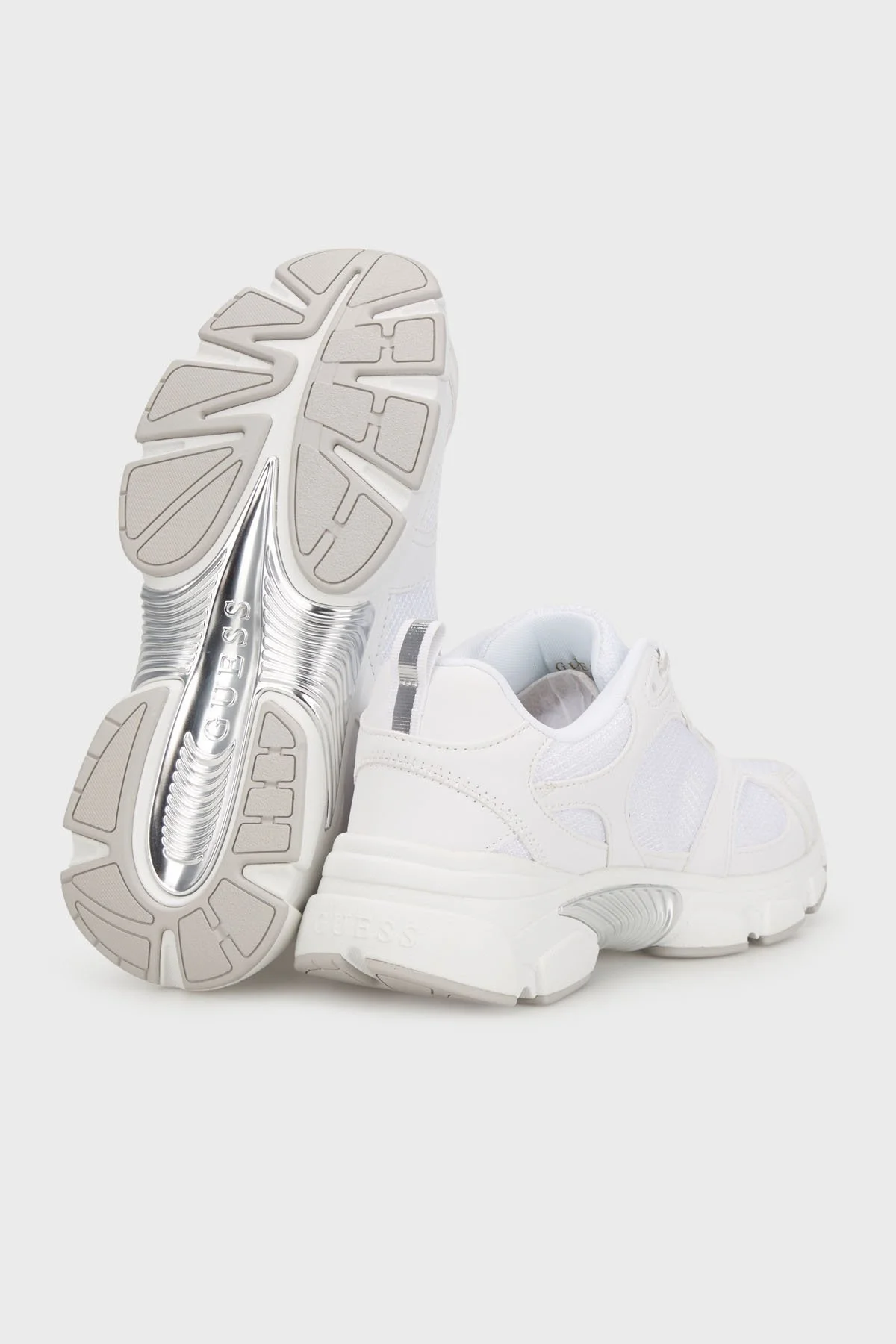 Guess Ibitha Logolu Metalik Detaylı Kalın Taban Sneaker FLTIBIELE12 Bayan Ayakkabı FLTIBI ELE12 WHITE BEYAZ - 4