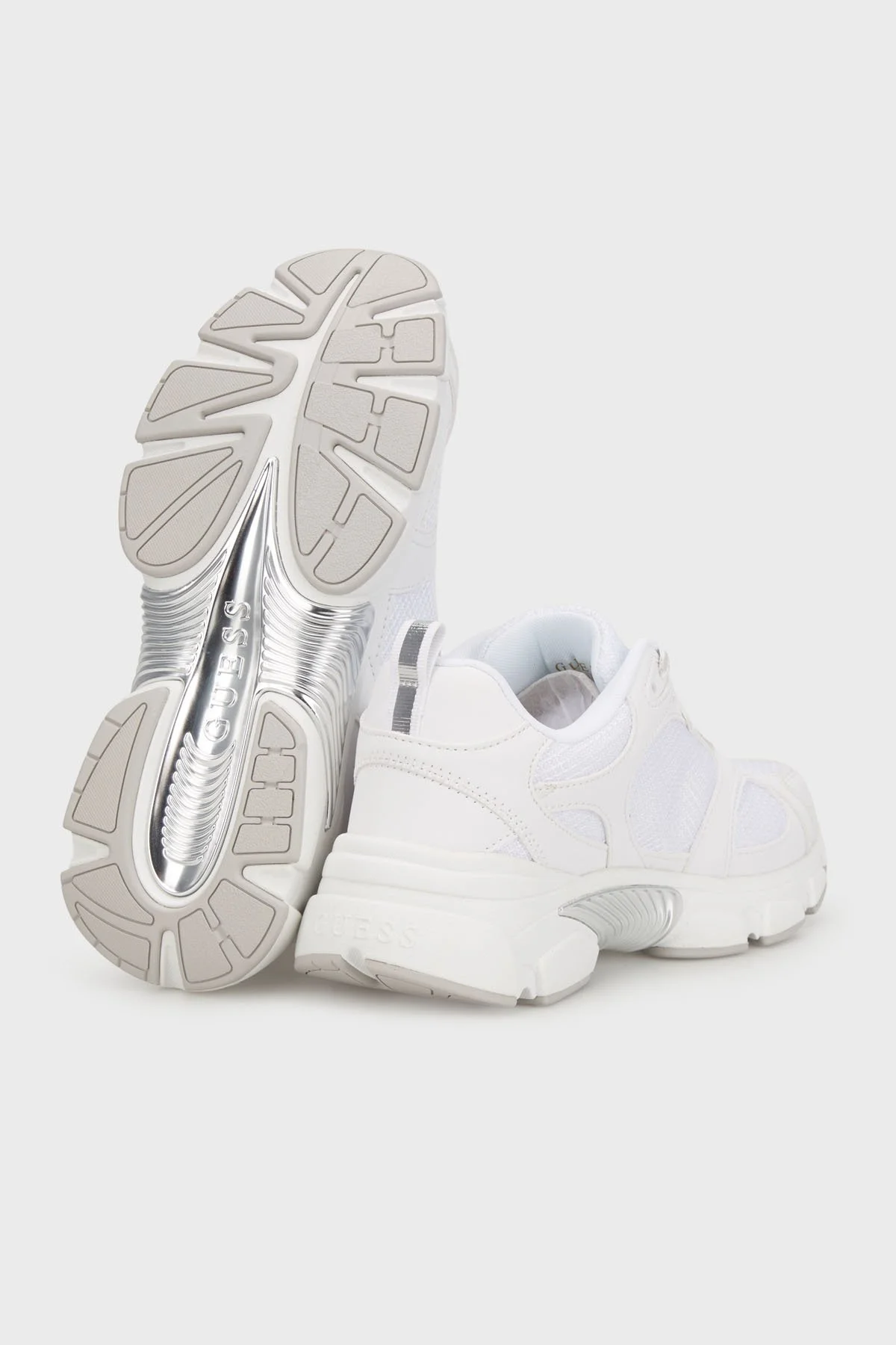 Guess Ibitha Logolu Metalik Detaylı Kalın Taban Sneaker FLTIBIELE12 Kadın Ayakkabı FLTIBI ELE12 WHITE BEYAZ - 4