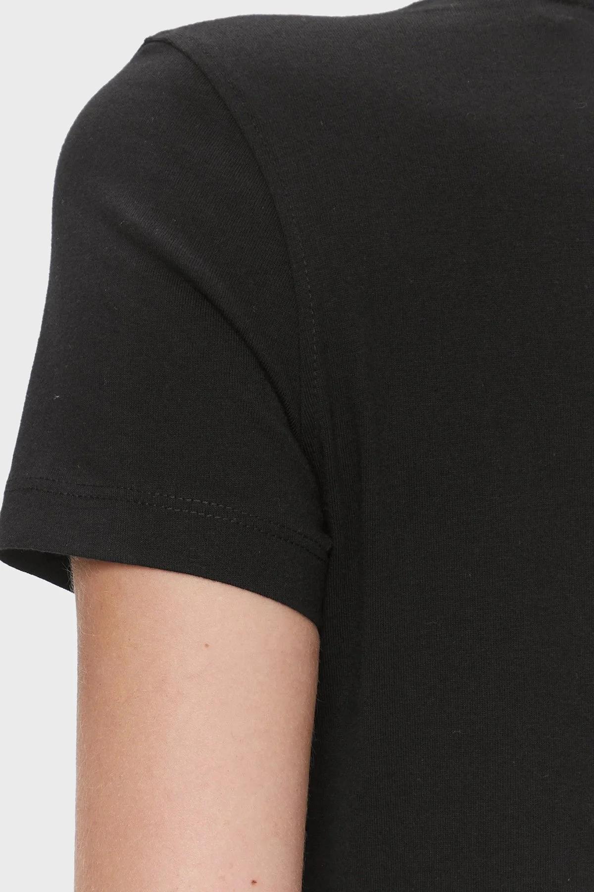 Guess Icon Pamuklu Slim Fit Bisiklet Yaka W4RI41 I3Z14 Bayan T Shirt W4RI41I3Z14 JBLK SİYAH - 5