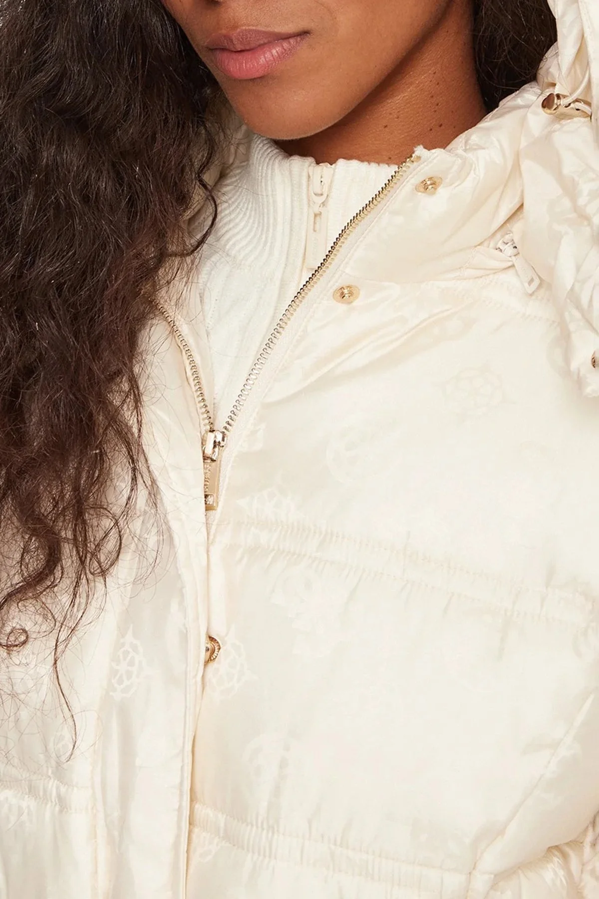 Guess Imma Kapitoneli Regular Fit Çıkarılabilir Kapüşonlu Su İtici W5BL44W2912 Bayan Mont W5BL44 W2912 G1F7 KREM - 5