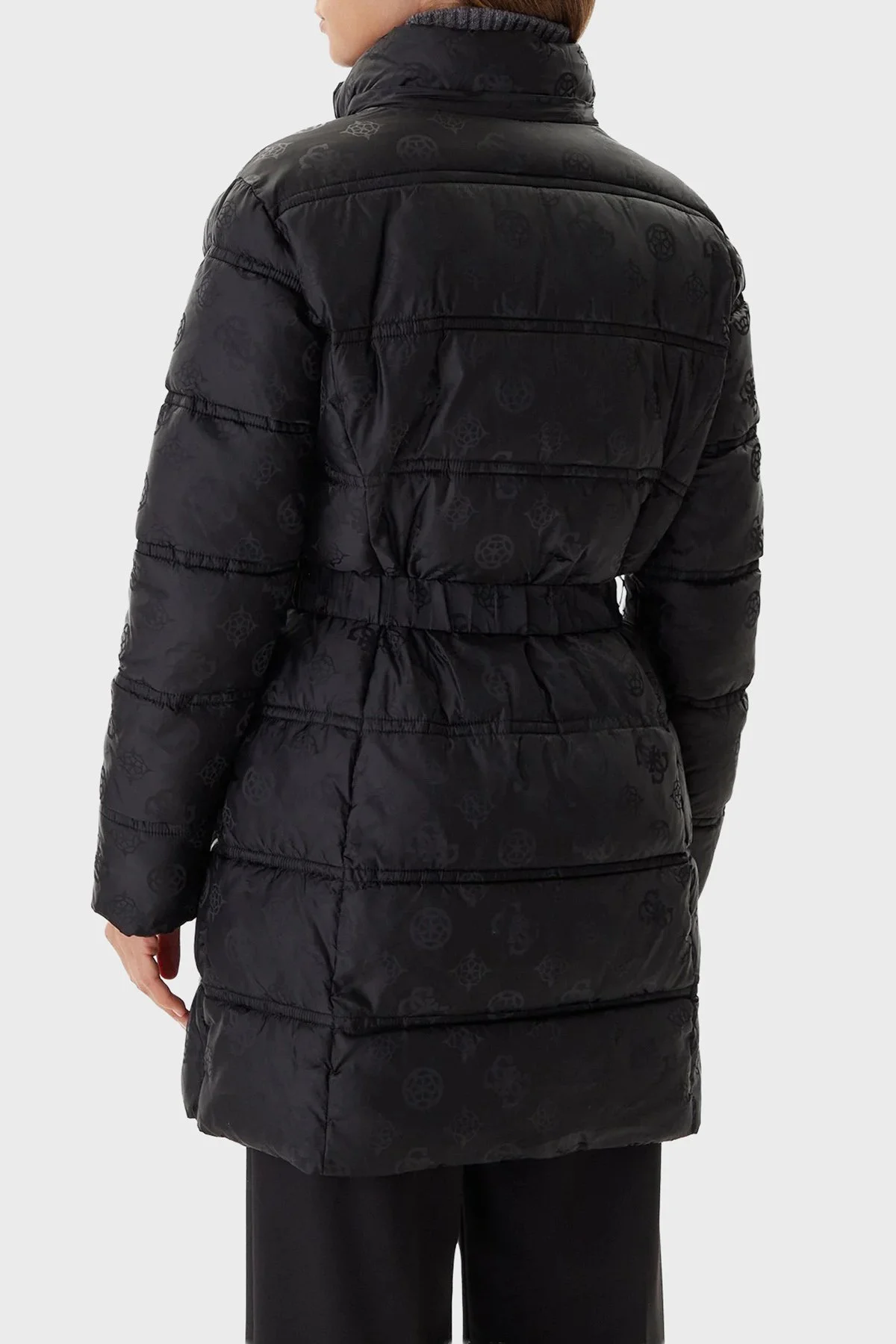 Guess Imma Kapitoneli Regular Fit Çıkarılabilir Kapüşonlu Su İtici W5BL44W2912 Bayan Mont W5BL44 W2912 JBLK SİYAH - 4