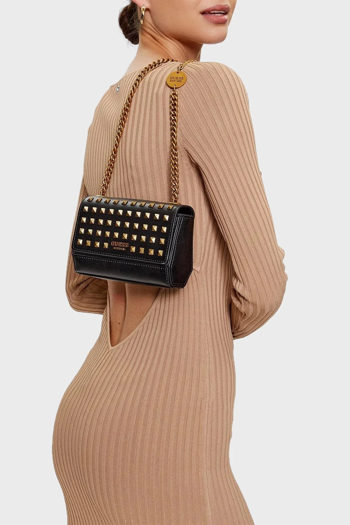 Guess Iseline Logolu Zımba Detaylı Çapraz Omuz Askılı Mini Bayan Çanta HWVE8960780 BLA SİYAH - 2