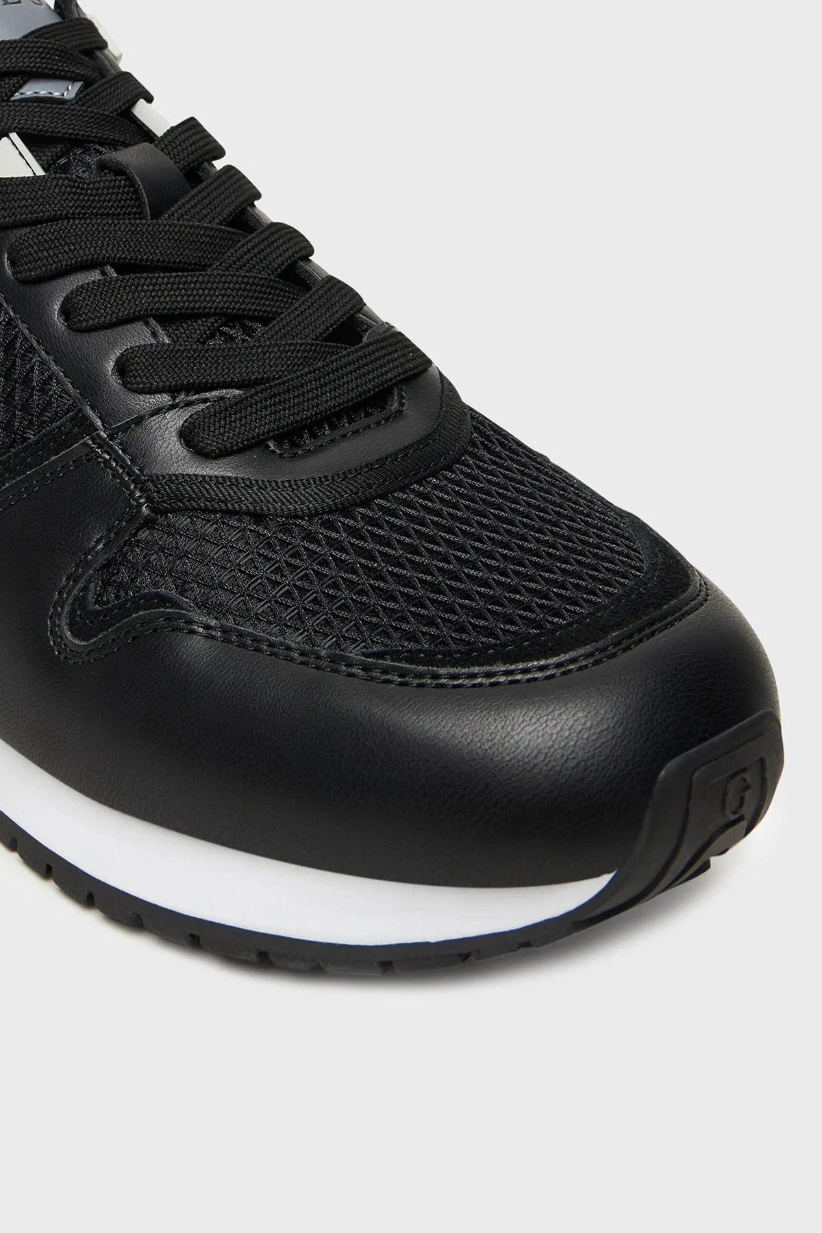 Guess Island Logolu Deri File Detaylı Sneaker FMTISLFAL12 Erkek Ayakkabı FMTISL FAL12 BLACK SİYAH - 11