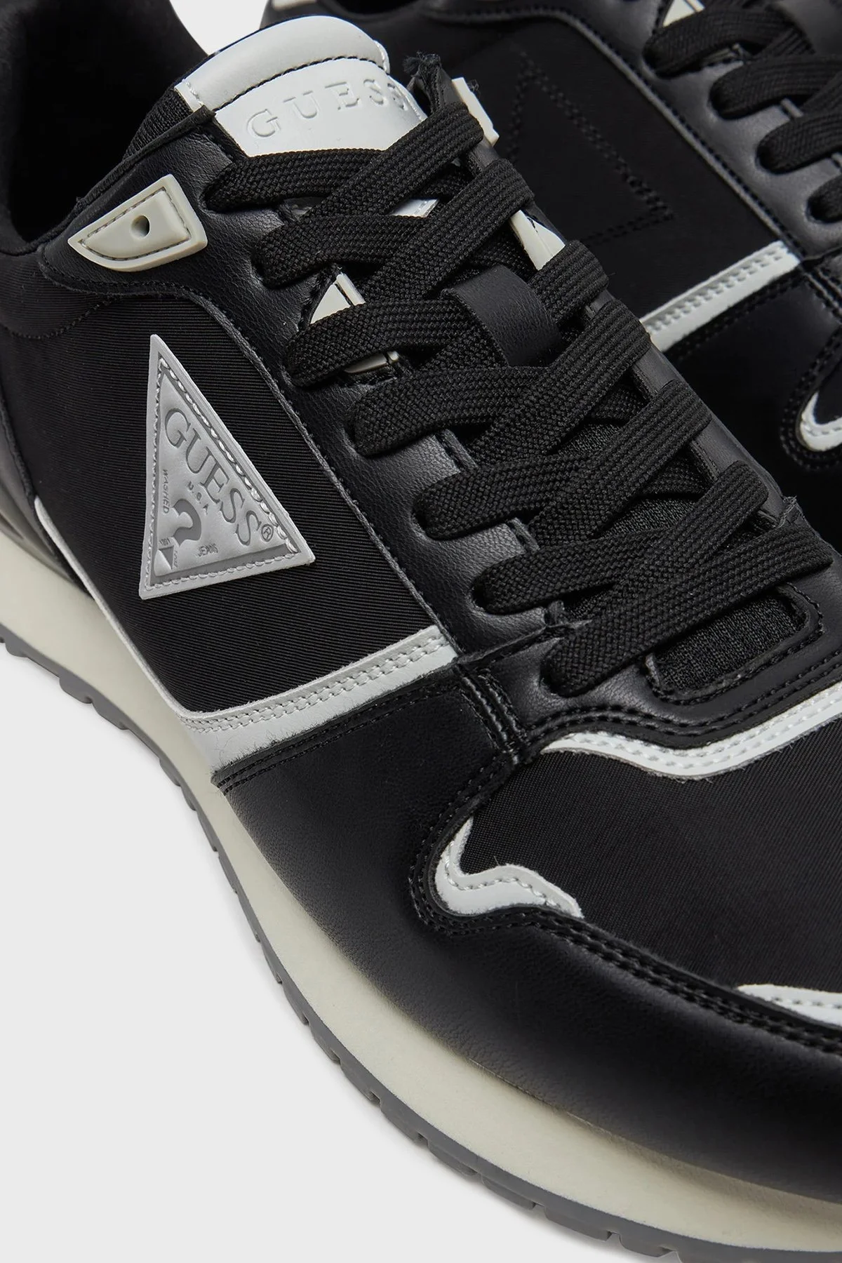 Guess Island Logolu Sneaker FMJISLFAL12 Erkek Ayakkabı FMJISL FAL12 BKGRY SİYAH - 11