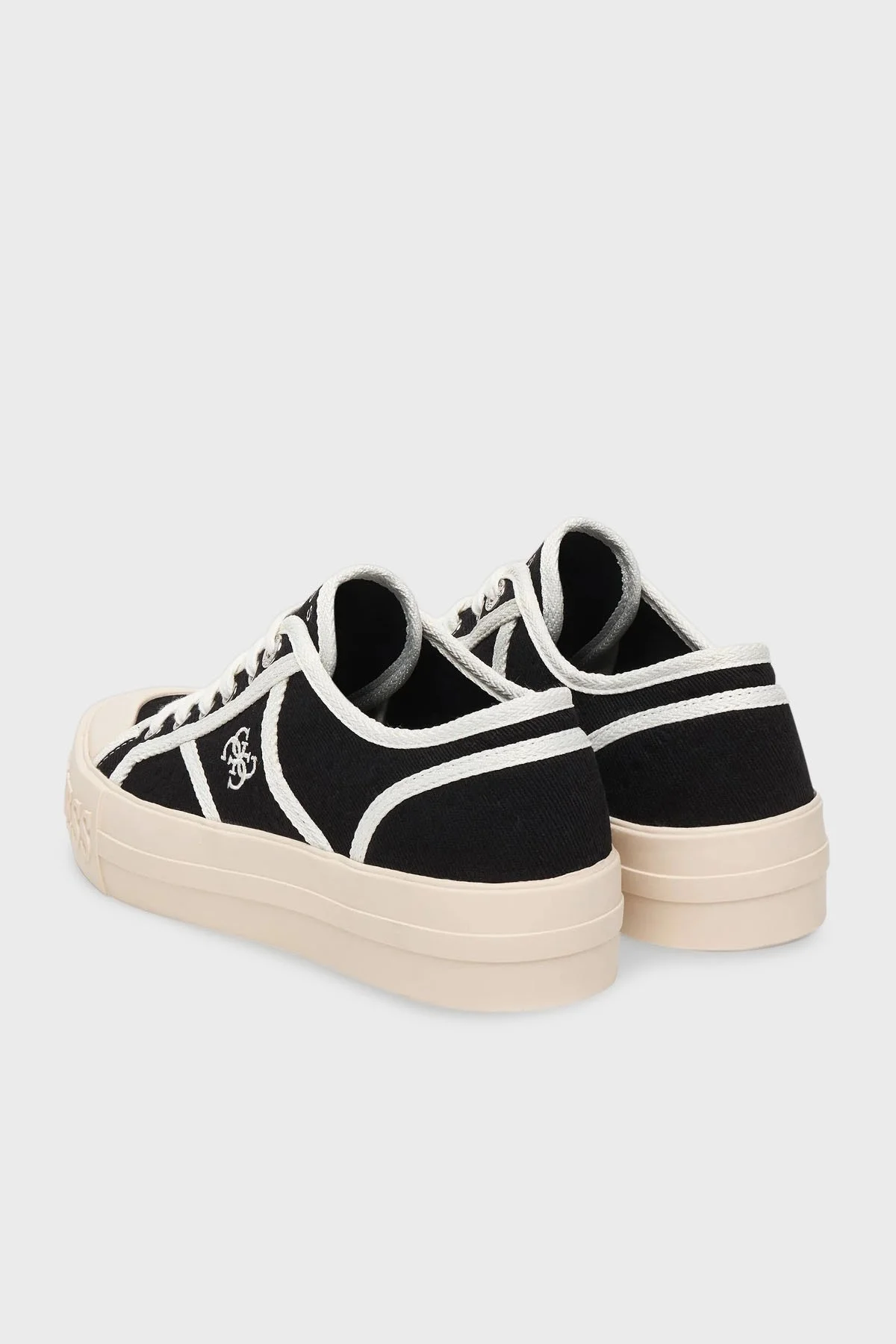 Guess Issah Logolu Bağcıklı Sneaker FLPISSFAL12 Kadın Ayakkabı FLPISS FAL12 BLACK SİYAH - 5