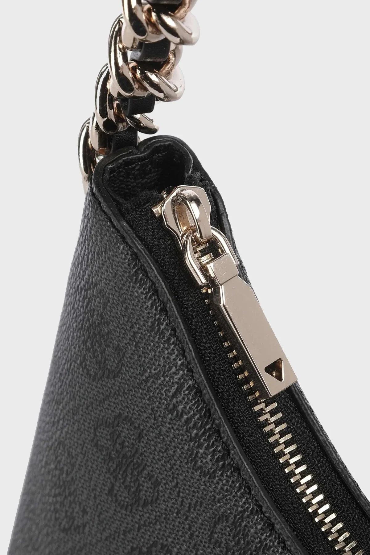 Guess Izzy 4G Logolu Fermuarlı HWSG8654010 Bayan Çanta HWSG86 54010 CLO ANTRASİT - 10