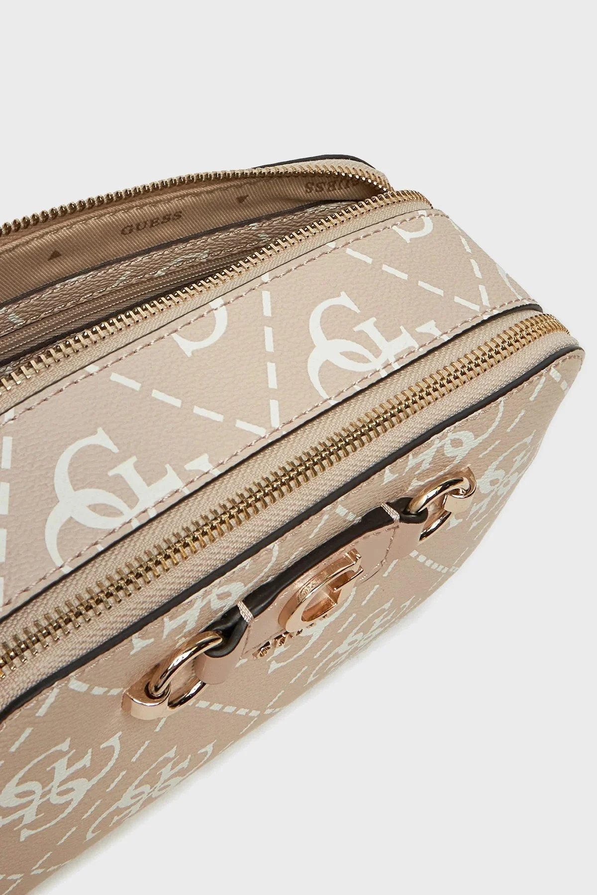 Guess Izzy Logolu Zincir Askılı HWOQ8654140 Bayan Çanta HWOQ86 54140 SDL PUDRA - 10