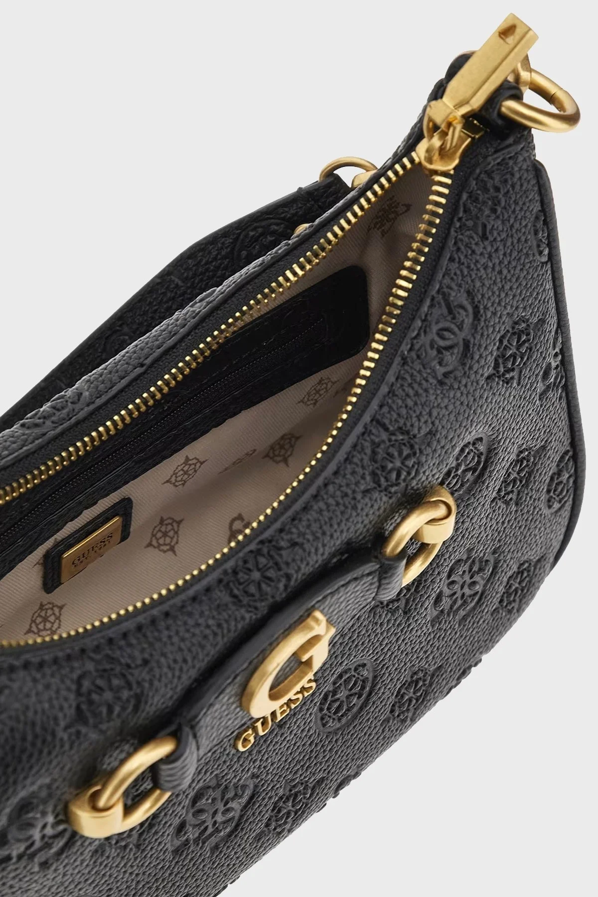 Guess Izzy Logolu Zincir Askılı HWPD9209180BLO Bayan Çanta HWPD9209180 BLO SİYAH - 4