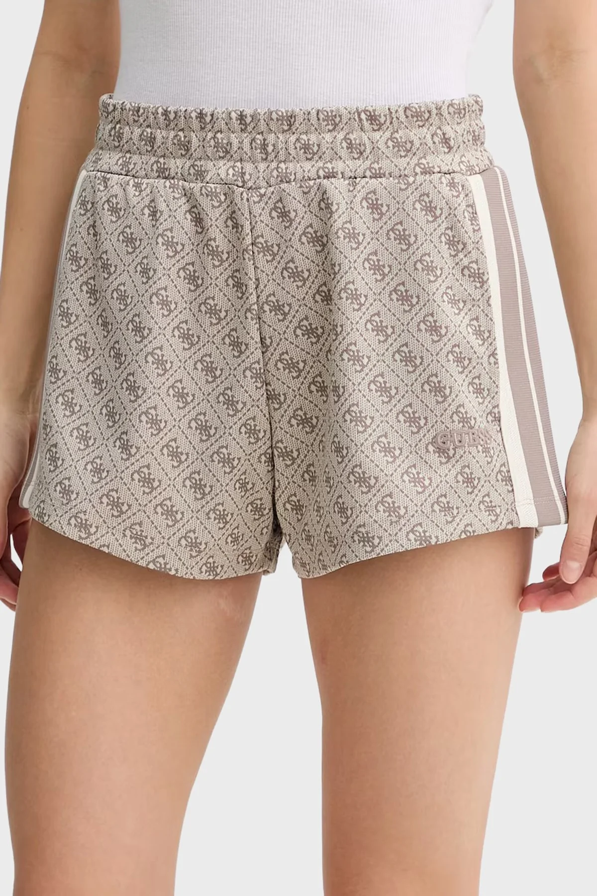 Guess Jacquard Pamuk Karışımlı Regular Fit 4G Logolu Normal Bel V6GD02K2959 Bayan Şort V6GD02 K2959 FMC4 SÜTLÜ KAHVE - 1