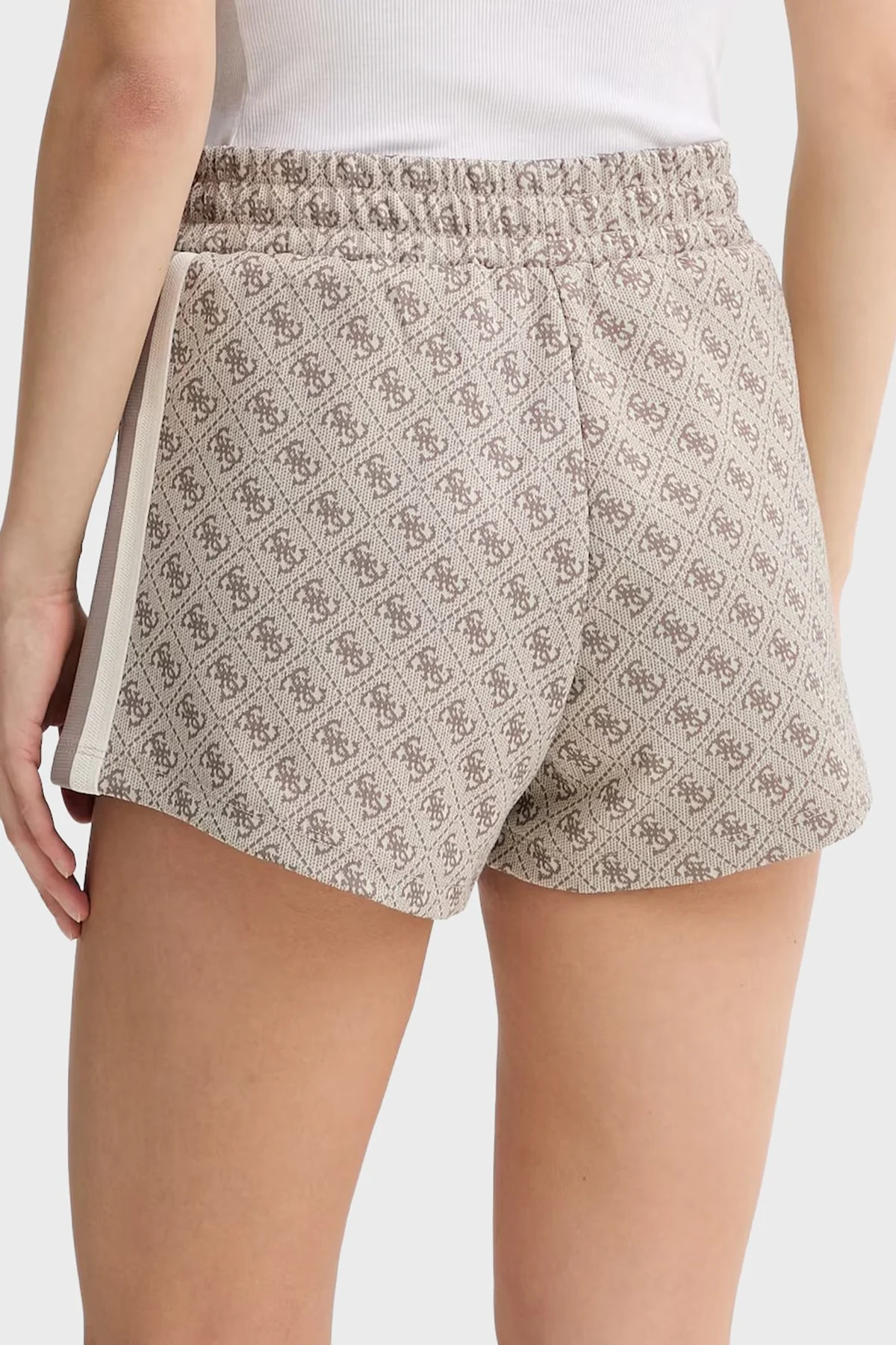 Guess Jacquard Pamuk Karışımlı Regular Fit 4G Logolu Normal Bel V6GD02K2959 Bayan Şort V6GD02 K2959 FMC4 SÜTLÜ KAHVE - 3