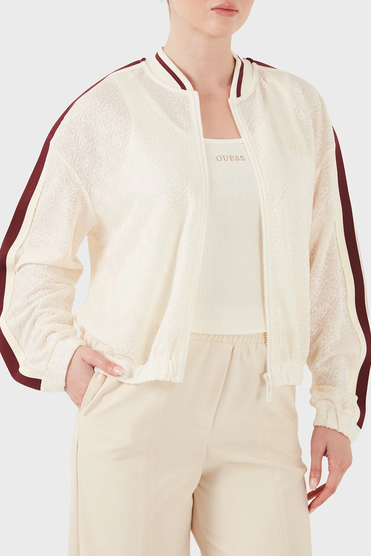 Guess Jakarlı Logolu Kolej Yaka Fermuarlı V6GL01K2960 Kadın Sweat V6GL01 K2960 FW07 KREM - 4