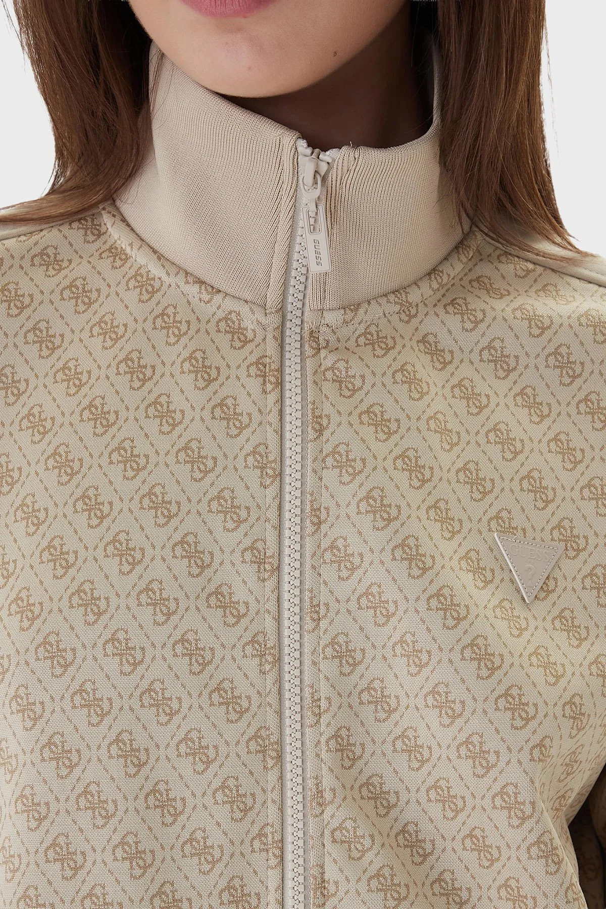 Guess Jakarlı Logolu Regular Fit Dik Yaka Fermuarlı V6RQ08K2042 Bayan Sweat V6RQ08 K2042 FNN0 BEJ - 4