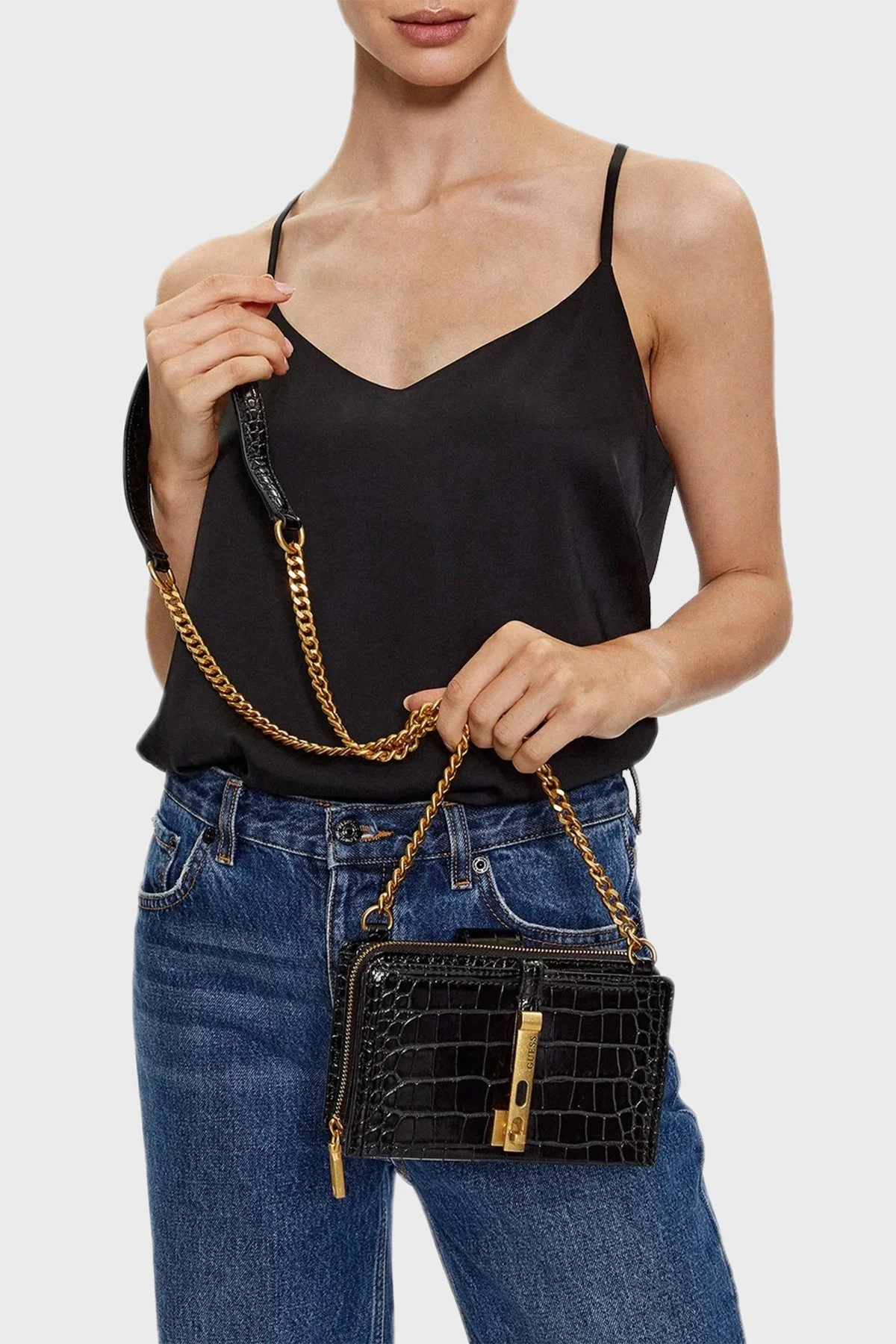 Guess James Logolu Desenli Zincirli Omuz Askılı Çapraz Bayan Çanta HWCA8773730 BLA SİYAH - 2