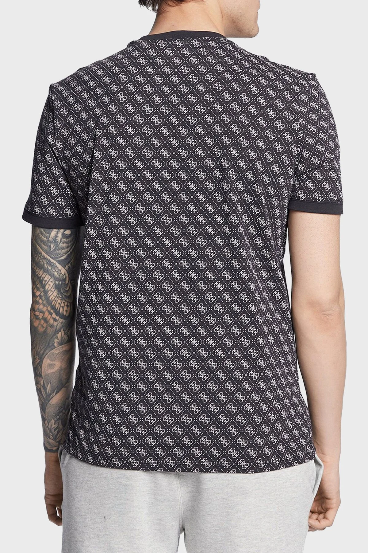 Guess Jamey Tamamı Logolu Pamuklu Regular Fit Z2BI09J1314 Erkek T Shirt Z2BI09 J1314 P9QC SİYAH - 2