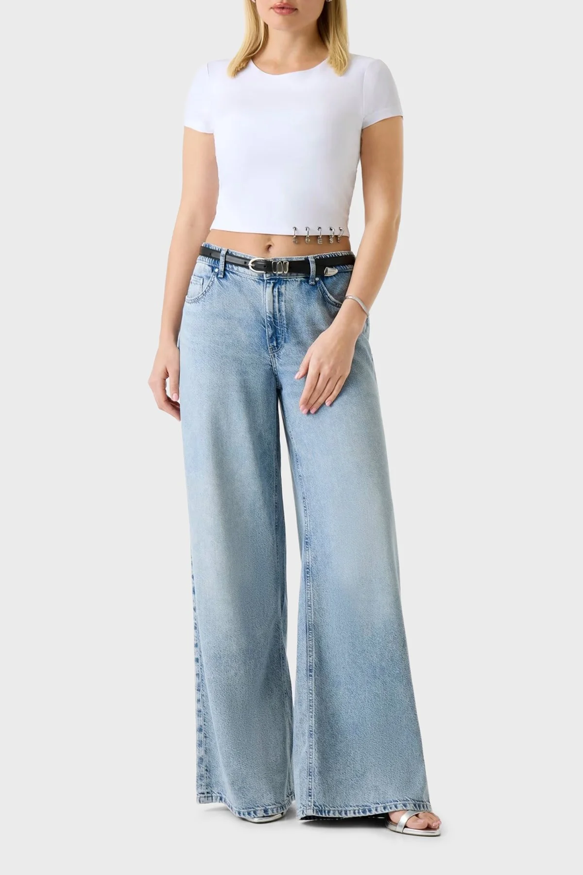 Guess Jersey Logo Detaylı Pamuklu Bisiklet Yaka Crop W6GP11K2933 Bayan Top W6GP11 K2933 G011 BEYAZ - 2