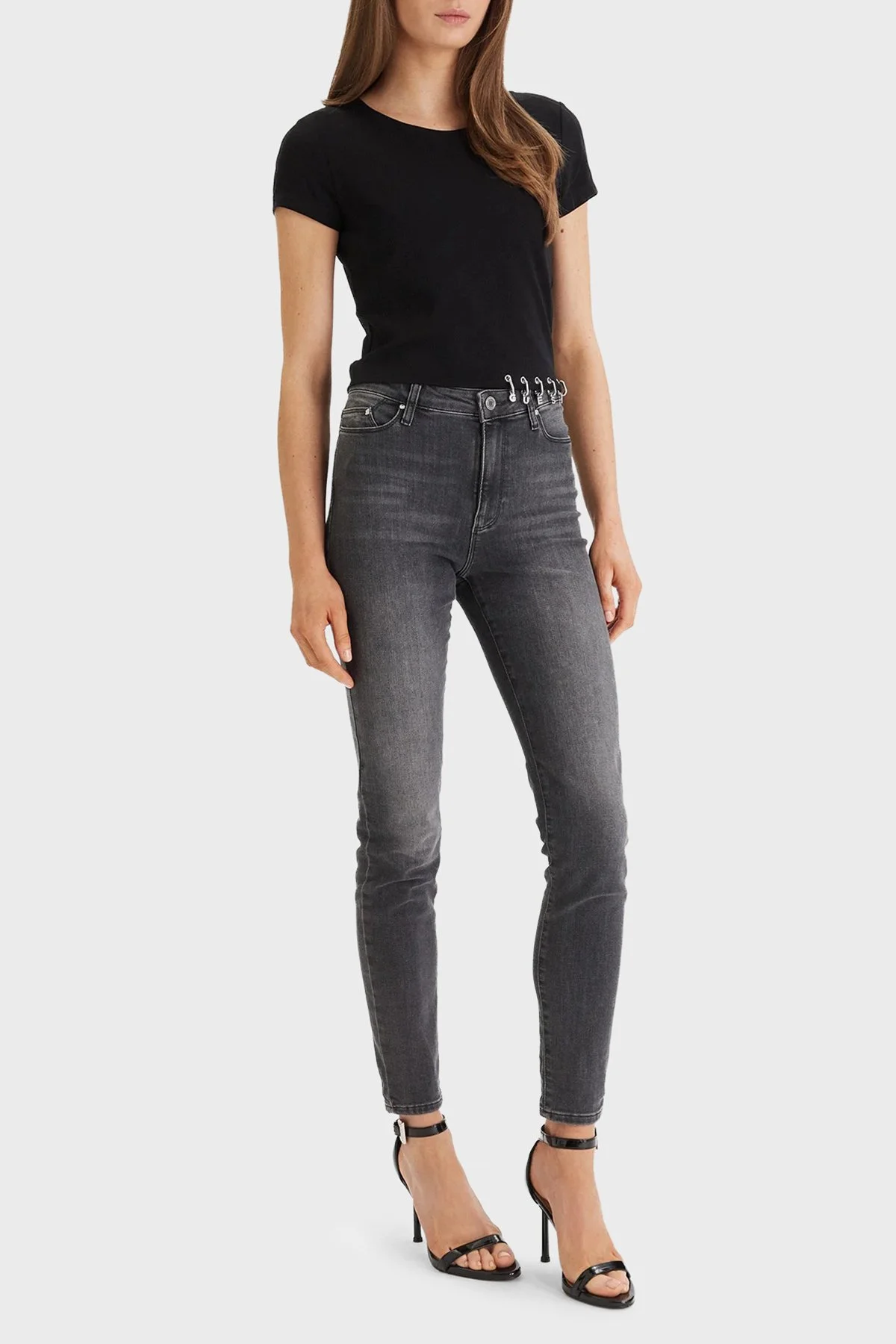 Guess Jersey Logo Detaylı Pamuklu Bisiklet Yaka Crop W6GP11K2933 Bayan Top W6GP11 K2933 JBLK SİYAH - 2