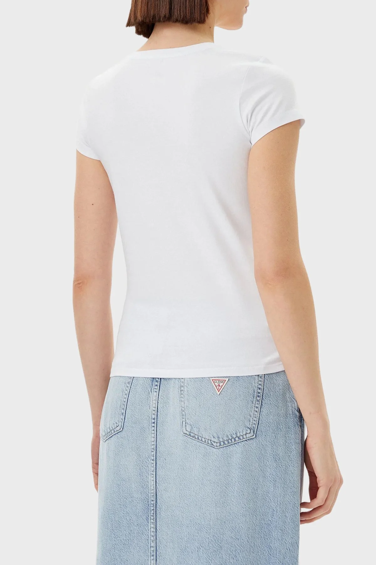 Guess Jersey Logolu Pamuklu Slim Fit Bisiklet Yaka E5GI08J1314 Kadın T Shirt E5GI08 J1314 G011 BEYAZ - 3