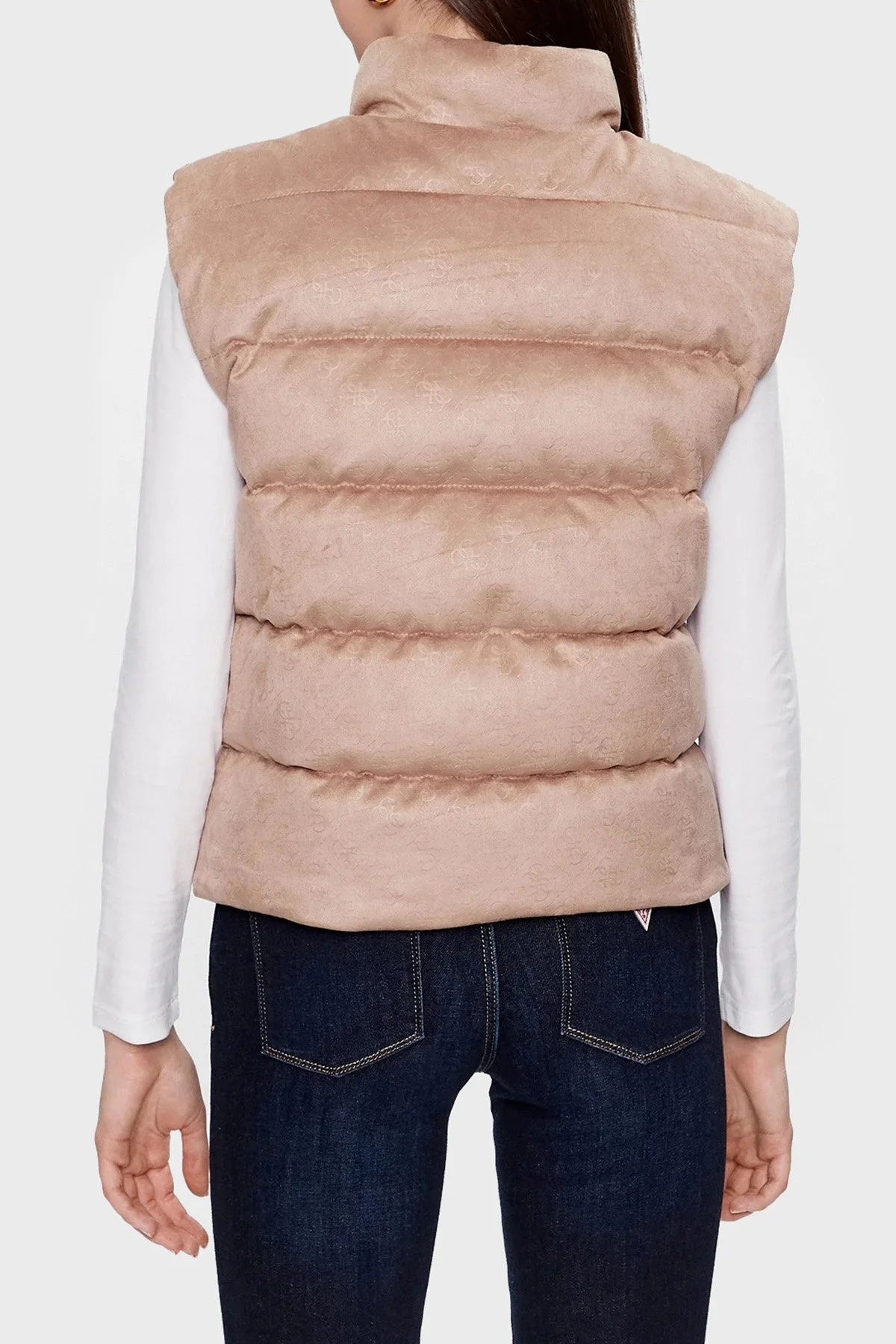 Guess Jole Logolu Slim Fit Dik Yaka Yapay Süet Şişme Bayan Yelek W3YN38WFIY0 A10L BEJ - 2