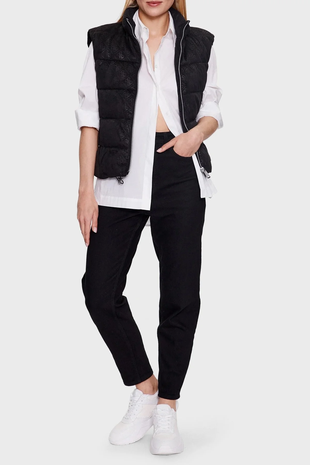 Guess Jole Logolu Slim Fit Dik Yaka Yapay Süet Şişme Bayan Yelek W3YN38WFIY0 JBLK SİYAH - 3