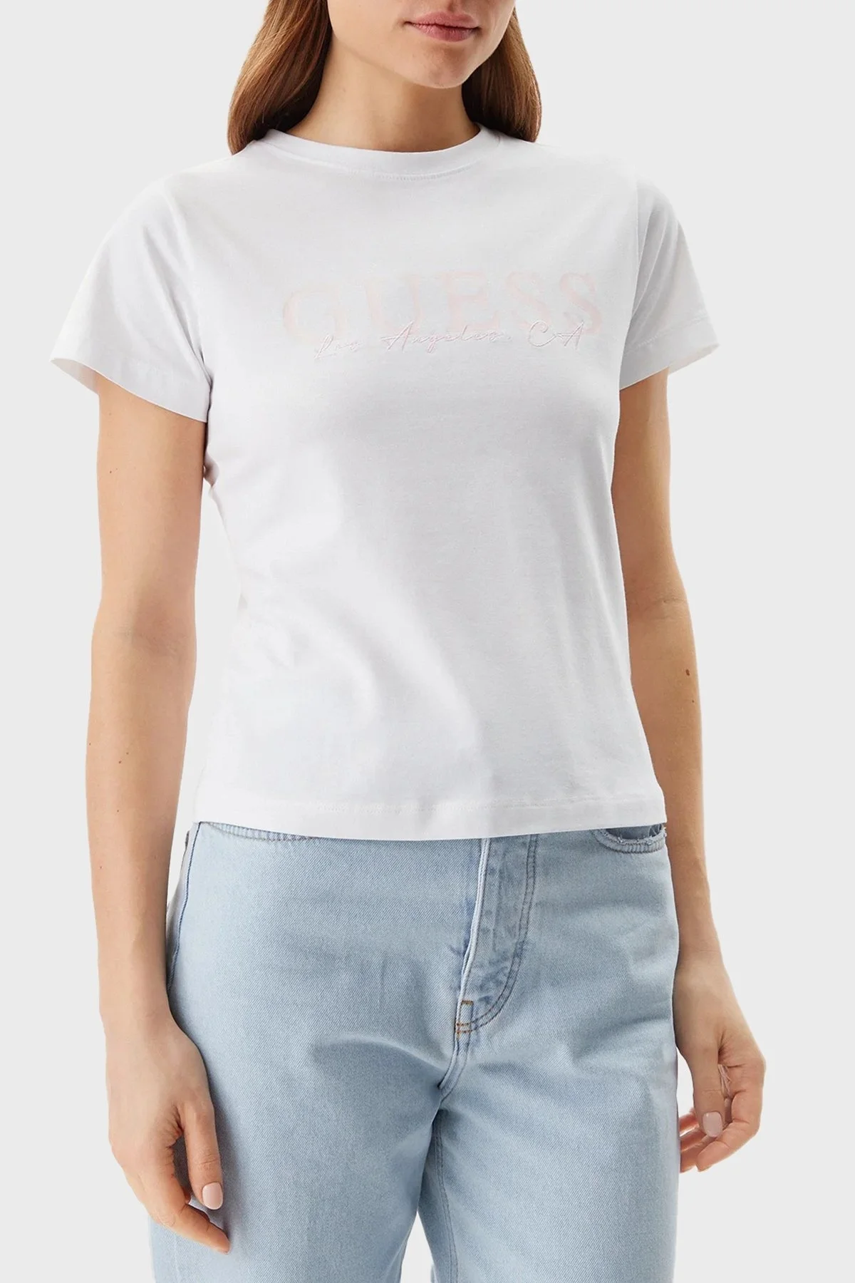 Guess Kamelie Logolu Pamuklu Slim Fit Bisiklet Yaka V5GI15J1314 Bayan T Shirt V5GI15 J1314 G011 BEYAZ - 6