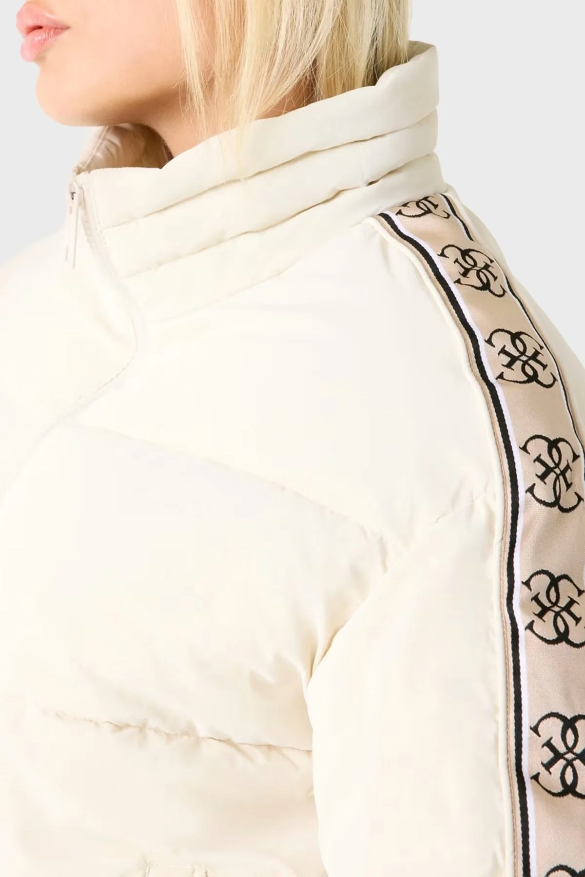 Guess Kapitoneli Logolu Regular Fit Dik Yaka Şişme V5BL11WGYC2 Bayan Mont V5BL11 WGYC2 G6K5 EKRU - 5