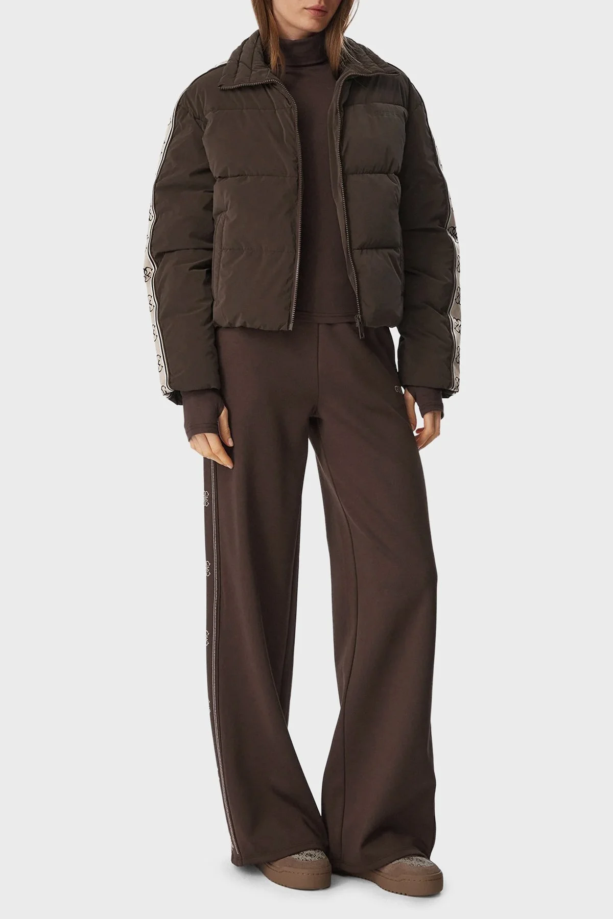Guess Kapitoneli Logolu Regular Fit Dik Yaka Şişme V5BL11WGYC2 Kadın Mont V5BL11 WGYC2 G1EA Kahve - 2