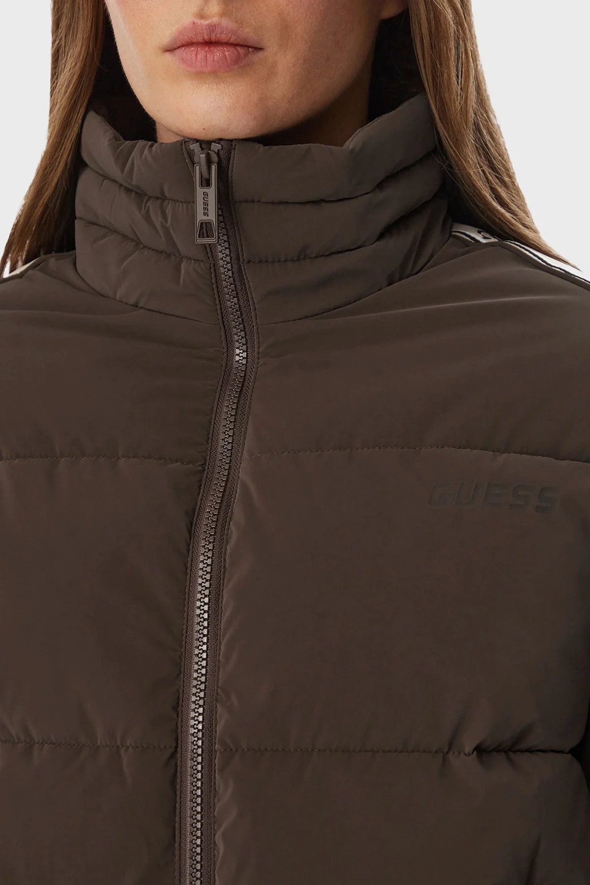 Guess Kapitoneli Logolu Regular Fit Dik Yaka Şişme V5BL11WGYC2 Kadın Mont V5BL11 WGYC2 G1EA Kahve - 4