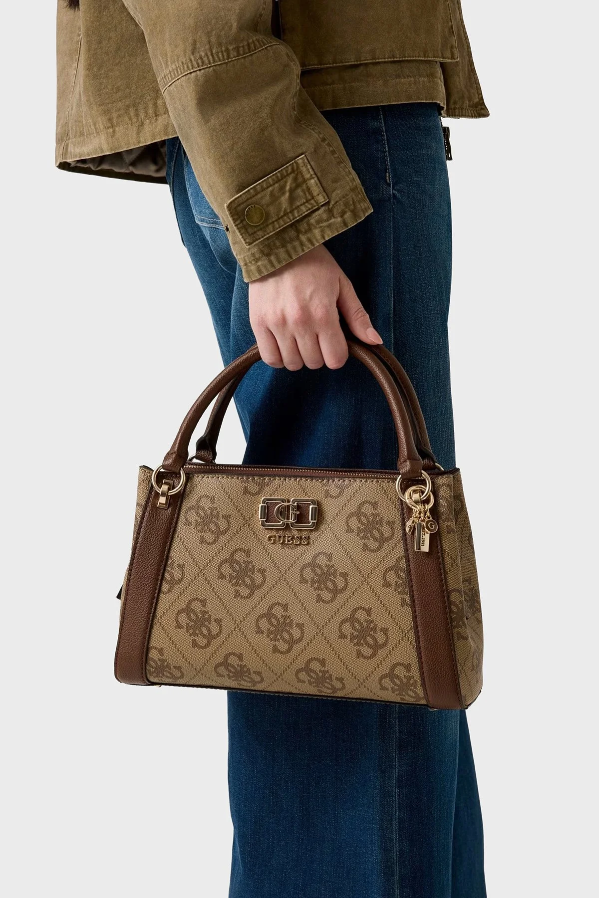 Guess Karnilla 4G Logolu Çıkarılabilir Askılı HWOS9901060 Bayan Çanta HWOS99 01060 LGW KAHVE - 4